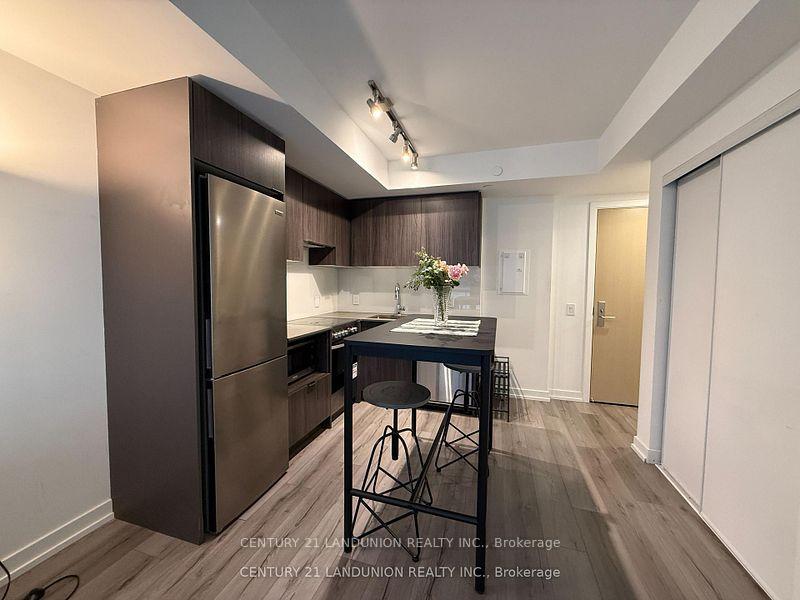 Photo 7 of Unit 1603, 395 Bloor Street E, Toronto, North St. James Town — HOMEH