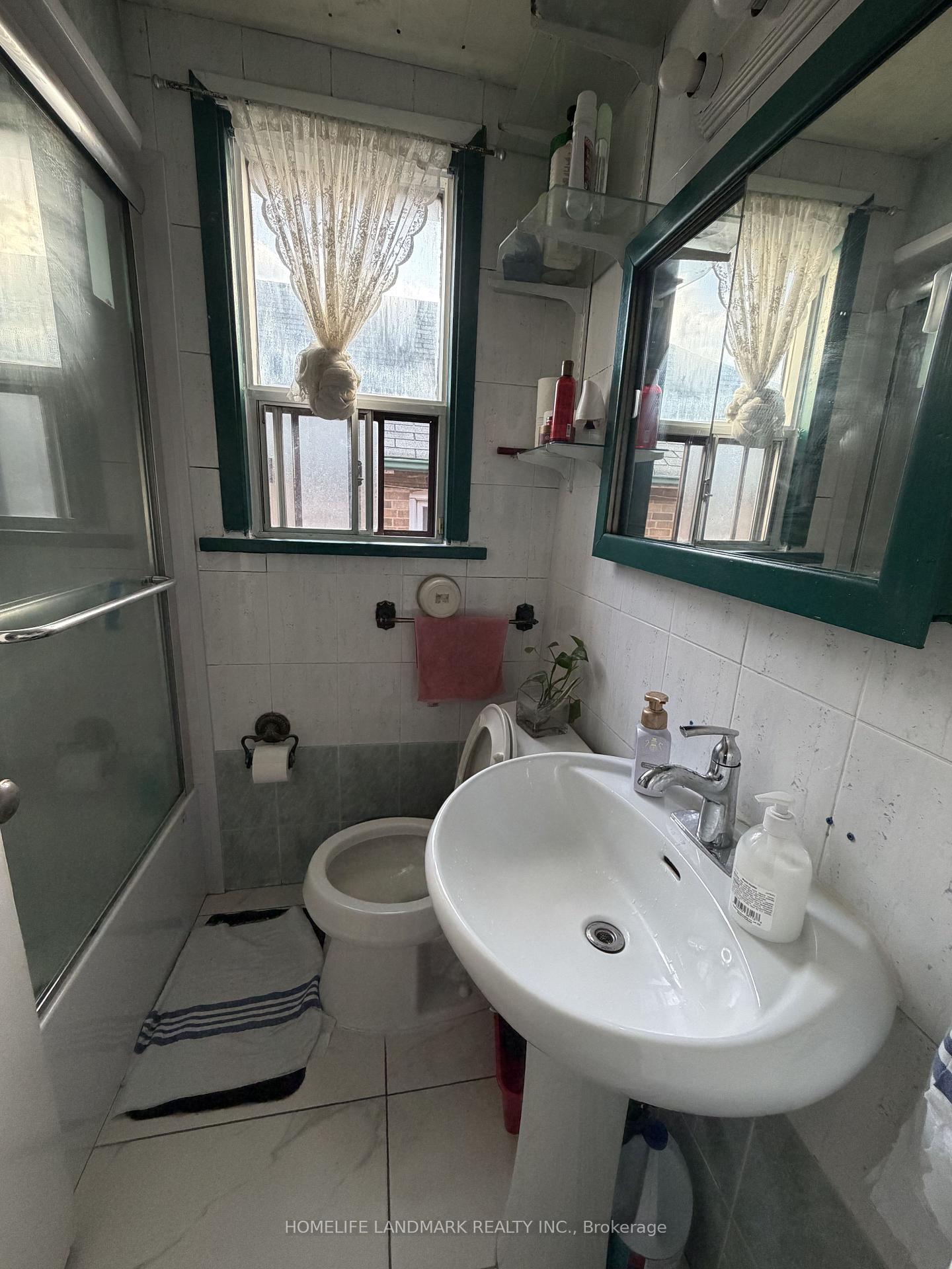Photo 6 of 131 Cameron Avenue, Toronto, Keelesdale-Eglinton West — HOMEH