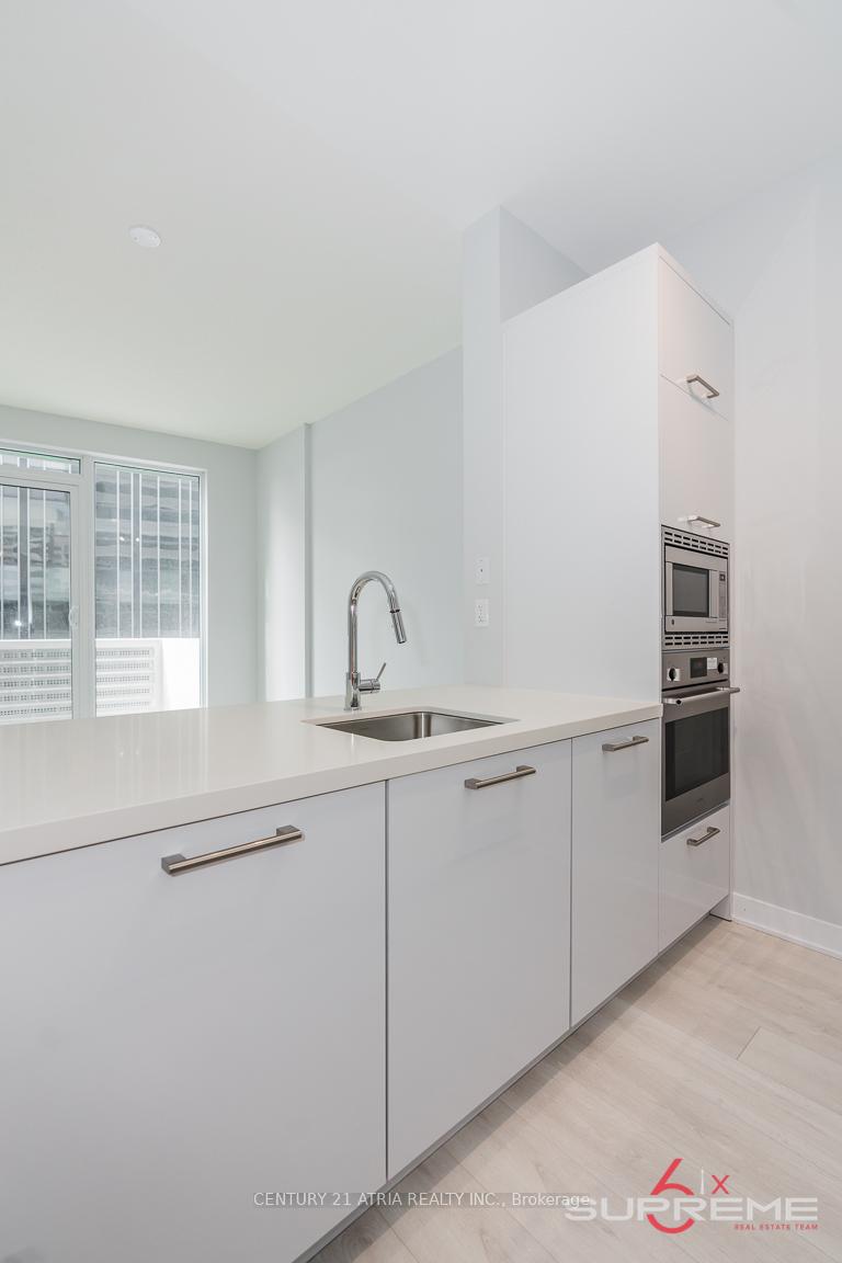 Photo 1 of Unit 611, 2221 Yonge Street, Toronto, Mount Pleasant West — HOMEH