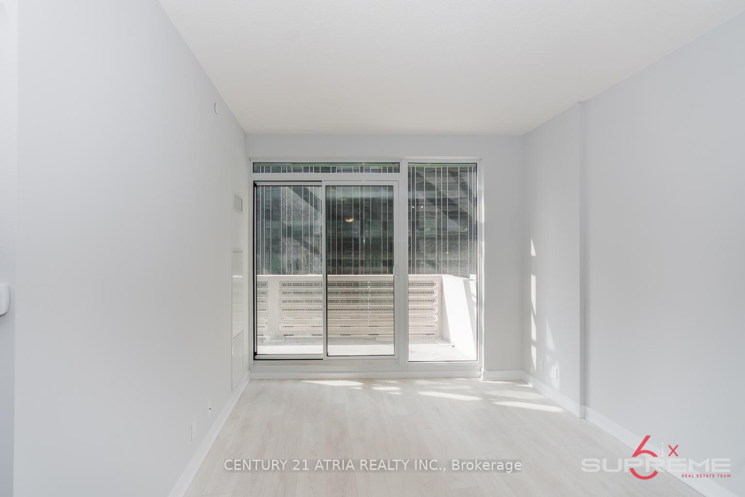 Photo 4 of Unit 611, 2221 Yonge Street, Toronto, Mount Pleasant West — HOMEH