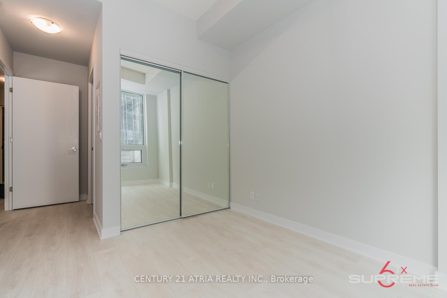 Photo 8 of Unit 611, 2221 Yonge Street, Toronto, Mount Pleasant West — HOMEH