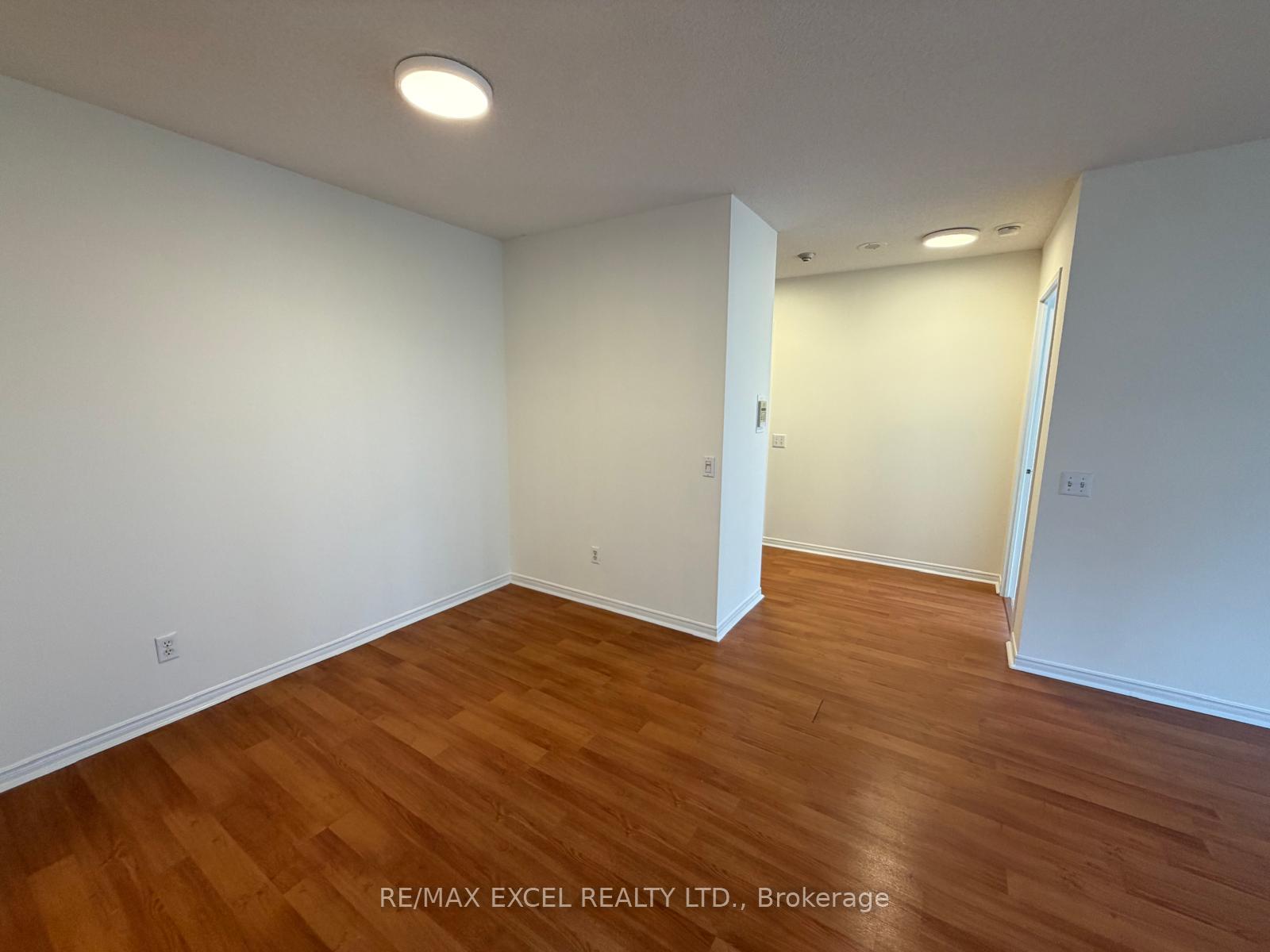 Photo 2 of Unit 507, 91 Townsgate Drive, Vaughan, Crestwood-Springfarm-Yorkhill — HOMEH