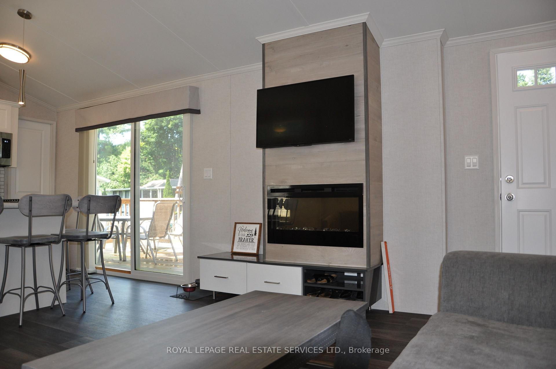 Photo 10 of 85 Theme Park Drive, Wasaga Beach — HOMEH