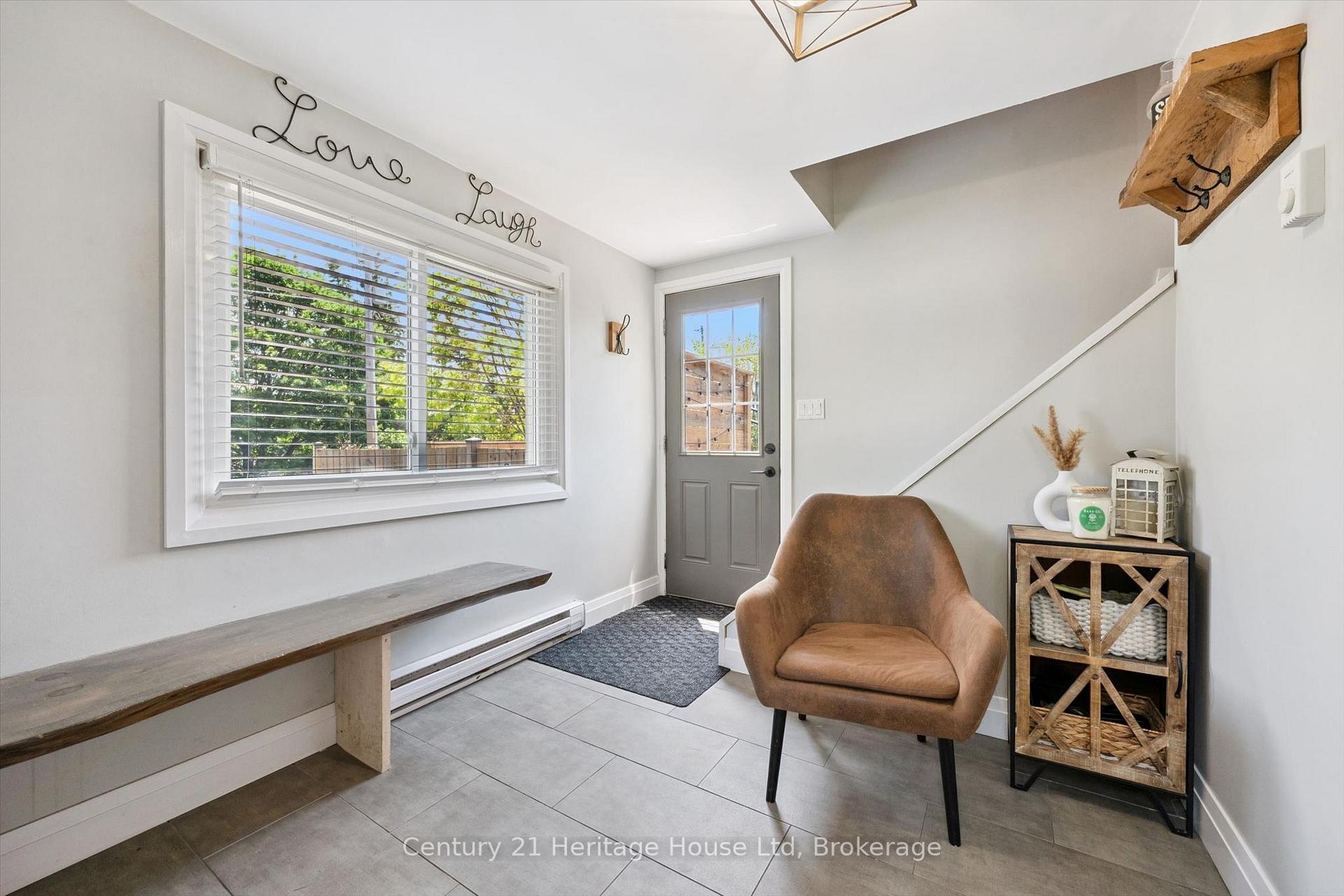 Photo 10 of 273 Main Street N, Guelph/Eramosa, Rockwood — HOMEH