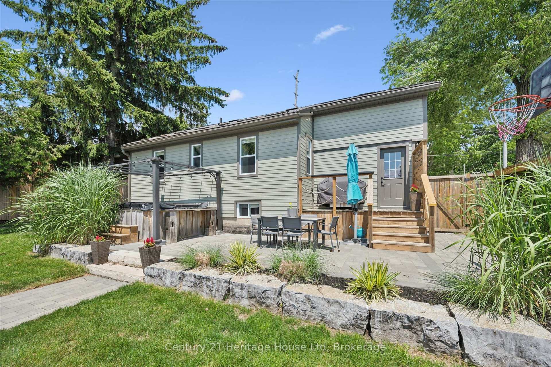 Photo 33 of 273 Main Street N, Guelph/Eramosa, Rockwood — HOMEH