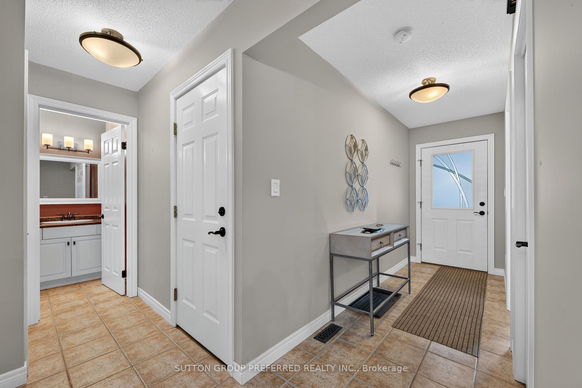 Photo 11 of Unit 6, 20 Windemere Place, St. Thomas — HOMEH