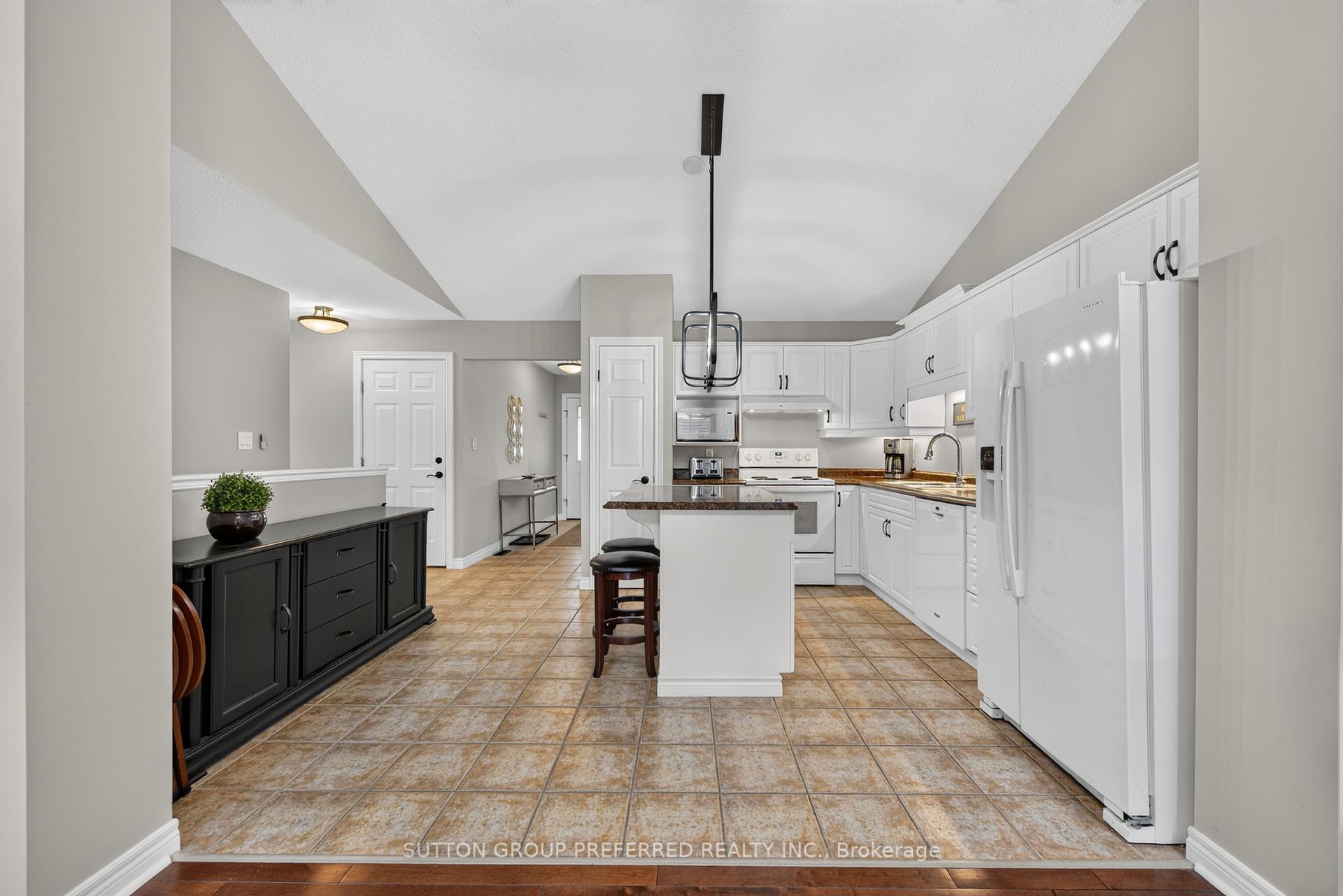 Photo 13 of Unit 6, 20 Windemere Place, St. Thomas — HOMEH