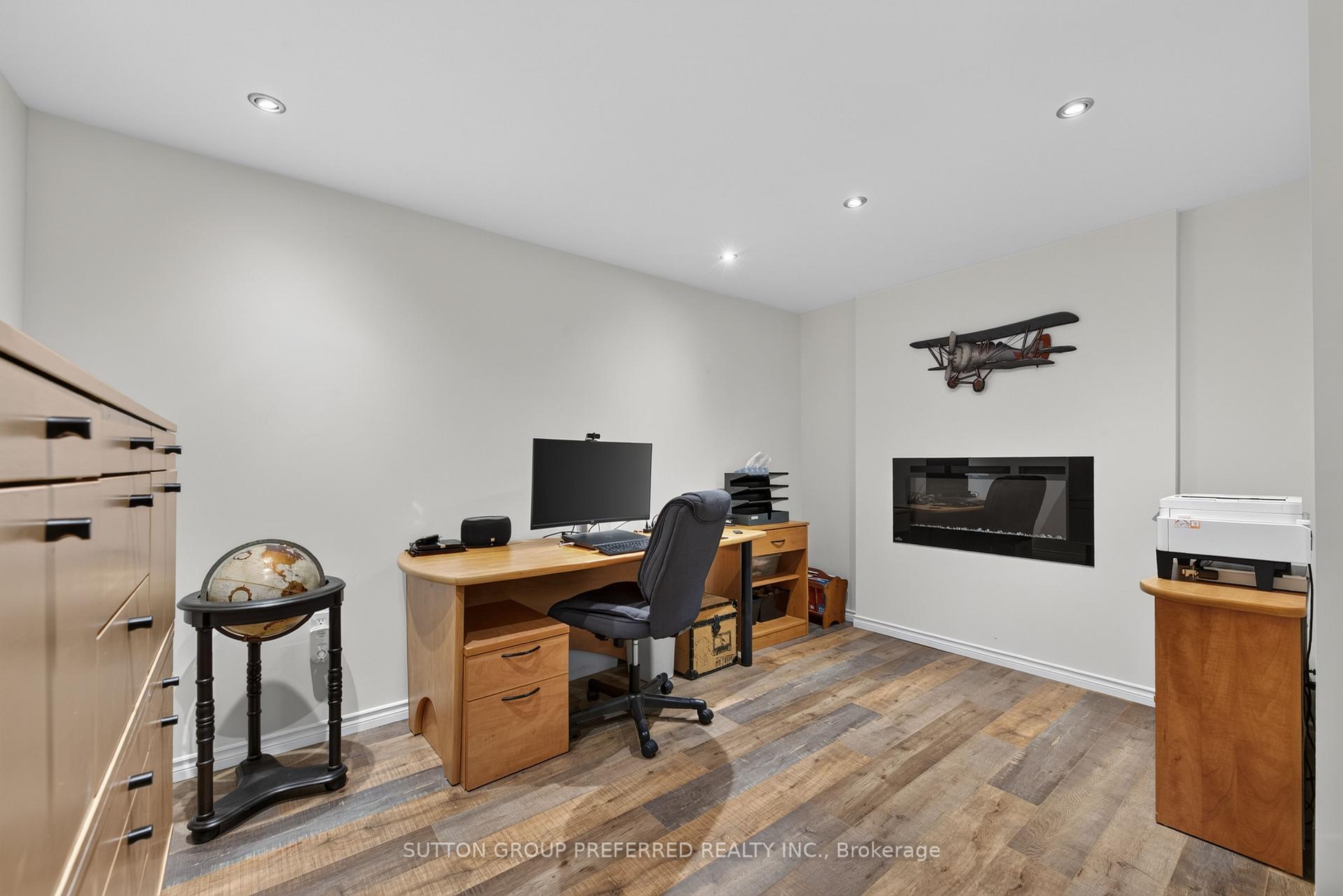 Photo 26 of Unit 6, 20 Windemere Place, St. Thomas — HOMEH