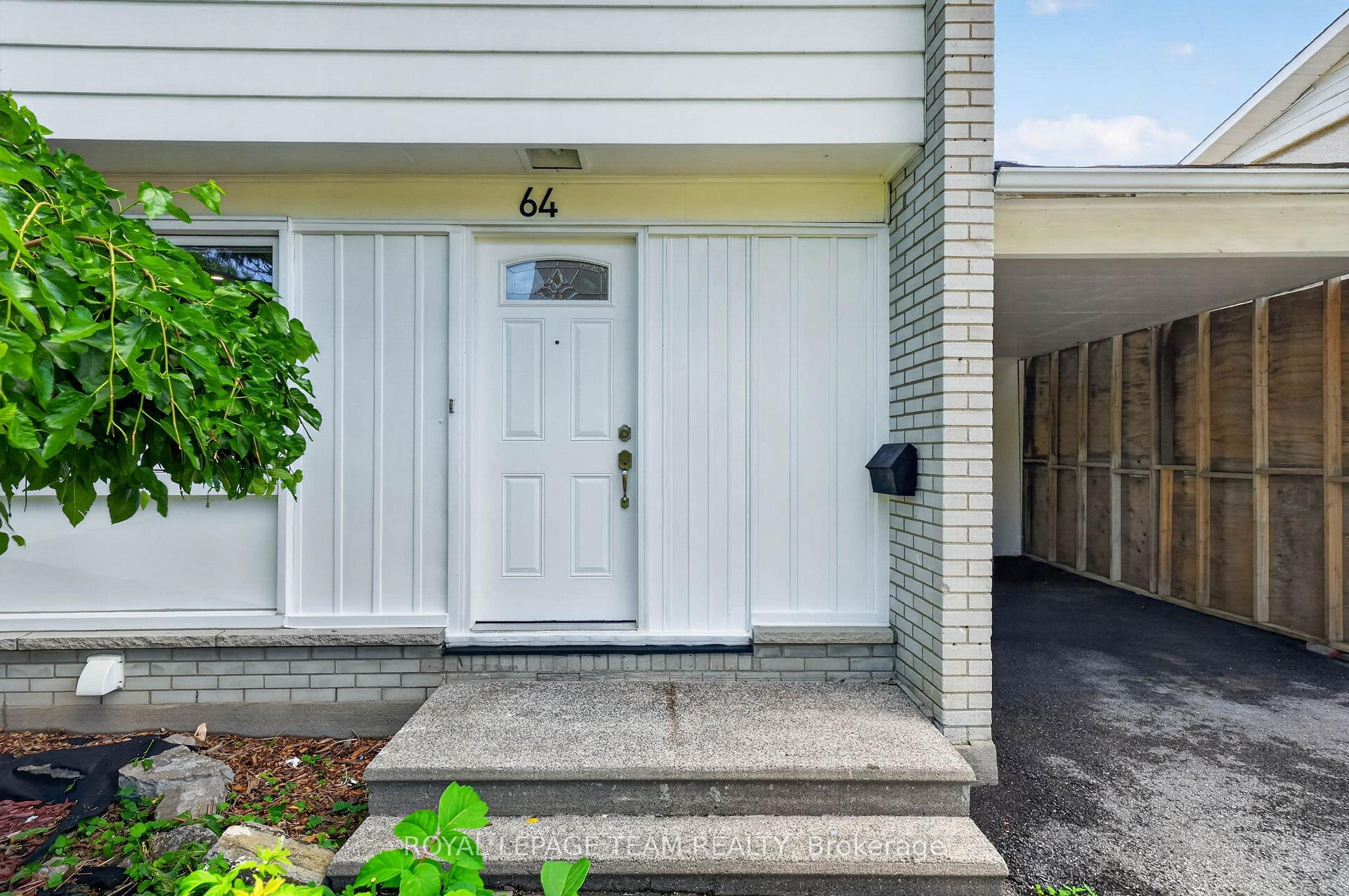 Photo 4 of 64 Mulvagh Avenue, Ottawa, Borden Farm/Stewart Farm/Carleton Heights/Parkwood Hills — HOMEH
