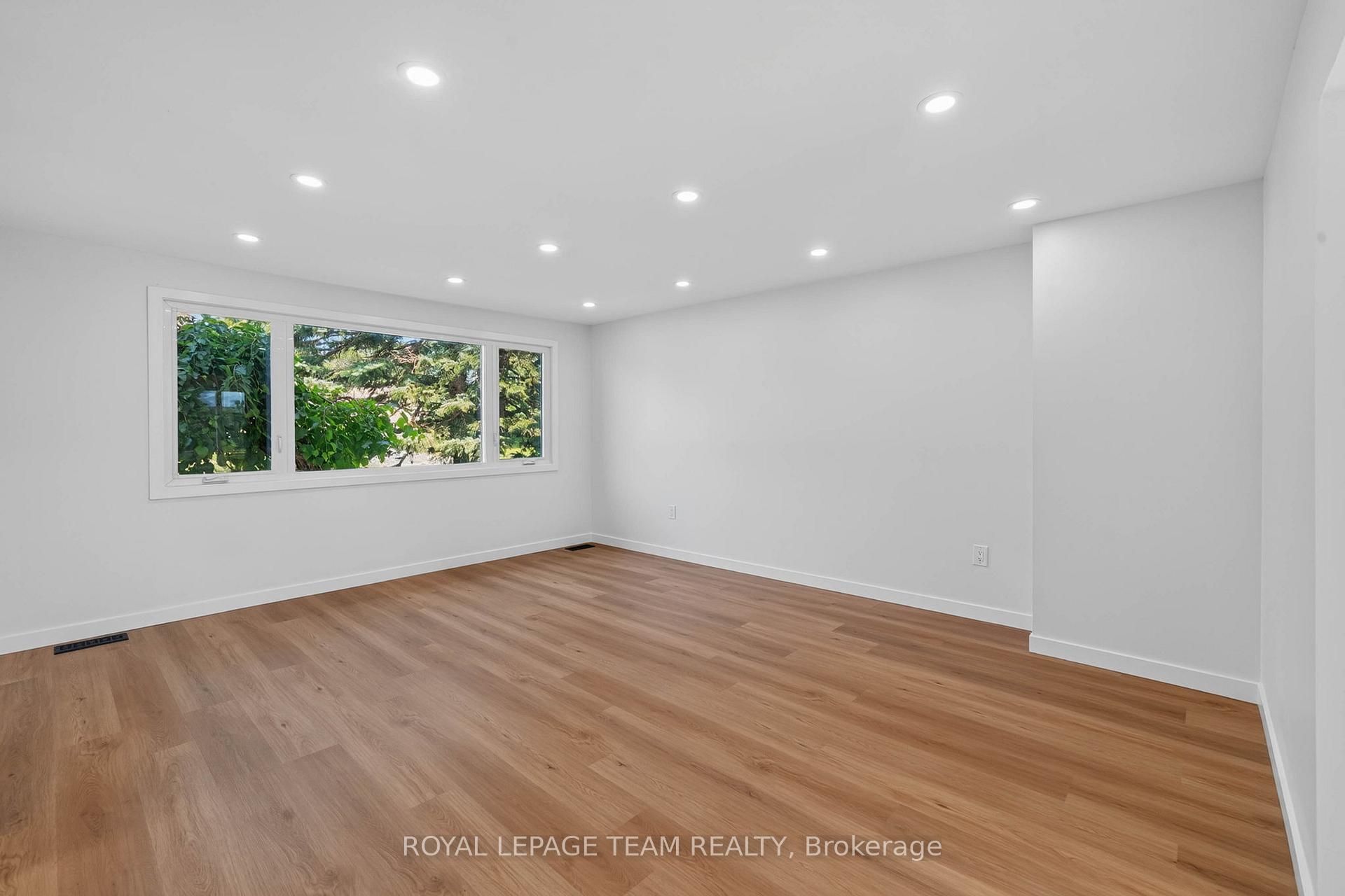 Photo 8 of 64 Mulvagh Avenue, Ottawa, Borden Farm/Stewart Farm/Carleton Heights/Parkwood Hills — HOMEH