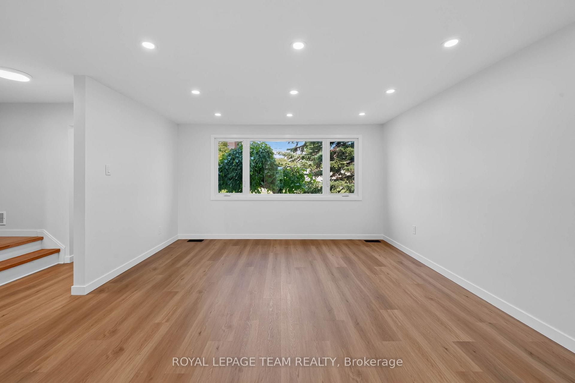 Photo 9 of 64 Mulvagh Avenue, Ottawa, Borden Farm/Stewart Farm/Carleton Heights/Parkwood Hills — HOMEH