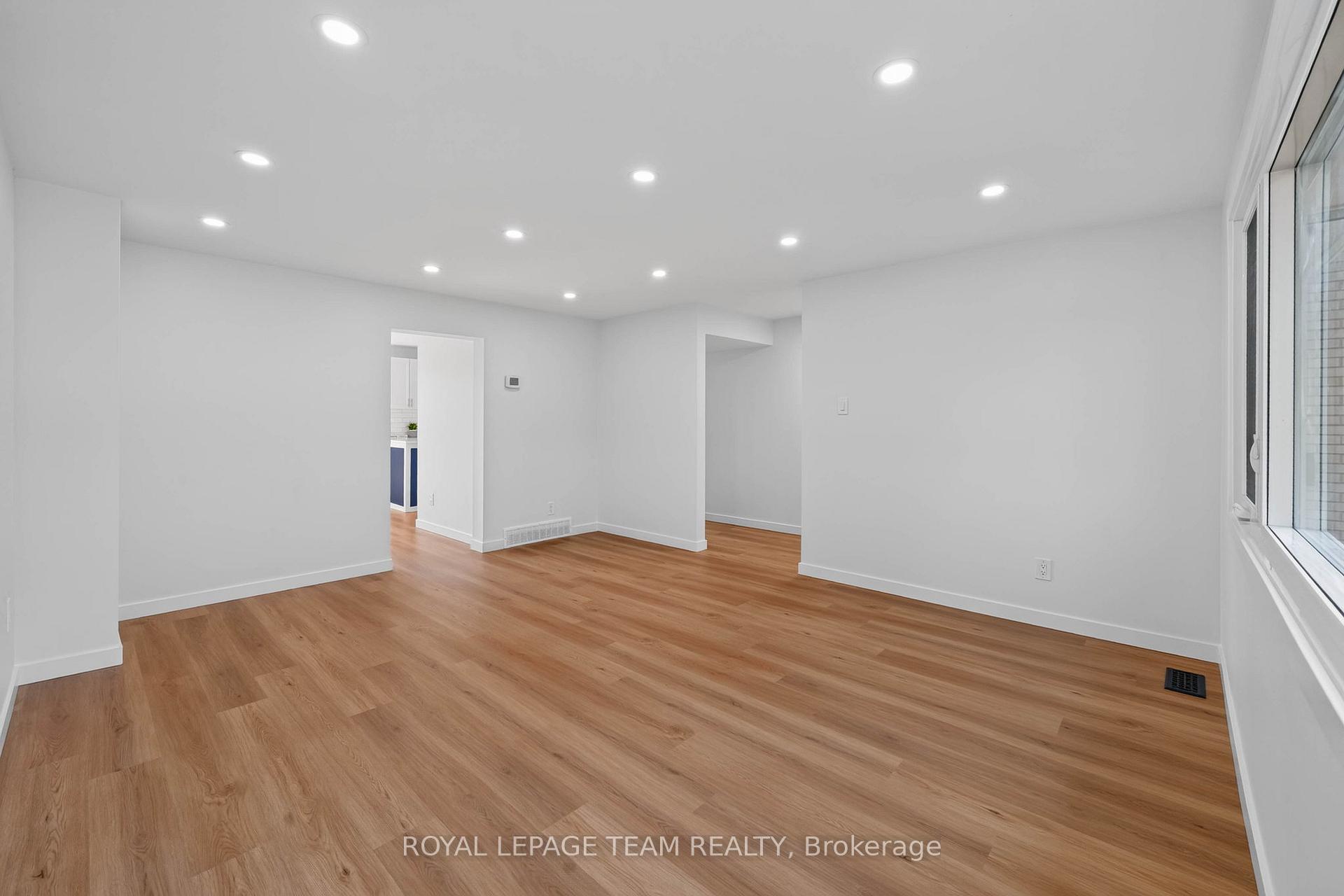 Photo 10 of 64 Mulvagh Avenue, Ottawa, Borden Farm/Stewart Farm/Carleton Heights/Parkwood Hills — HOMEH