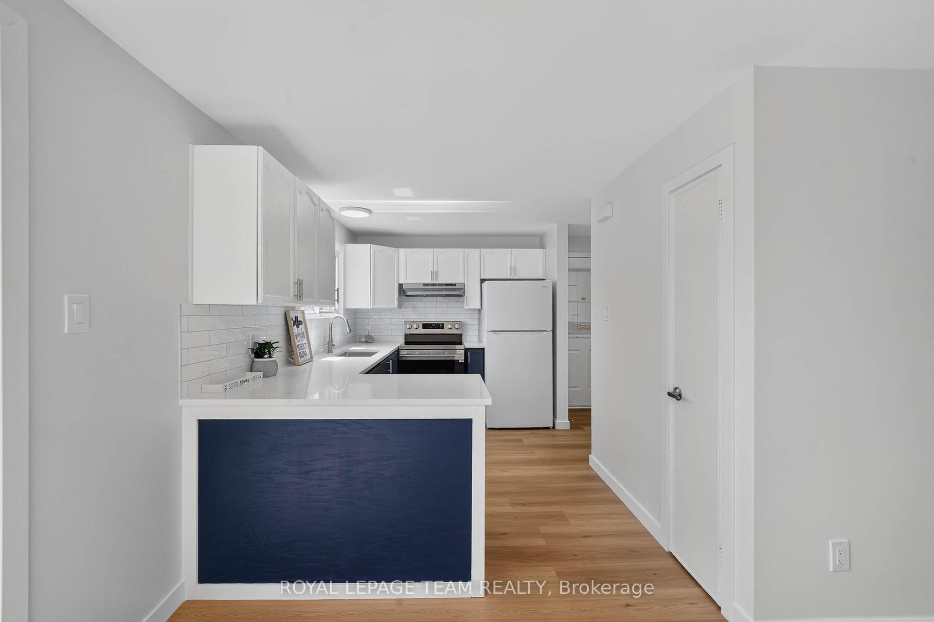 Photo 15 of 64 Mulvagh Avenue, Ottawa, Borden Farm/Stewart Farm/Carleton Heights/Parkwood Hills — HOMEH