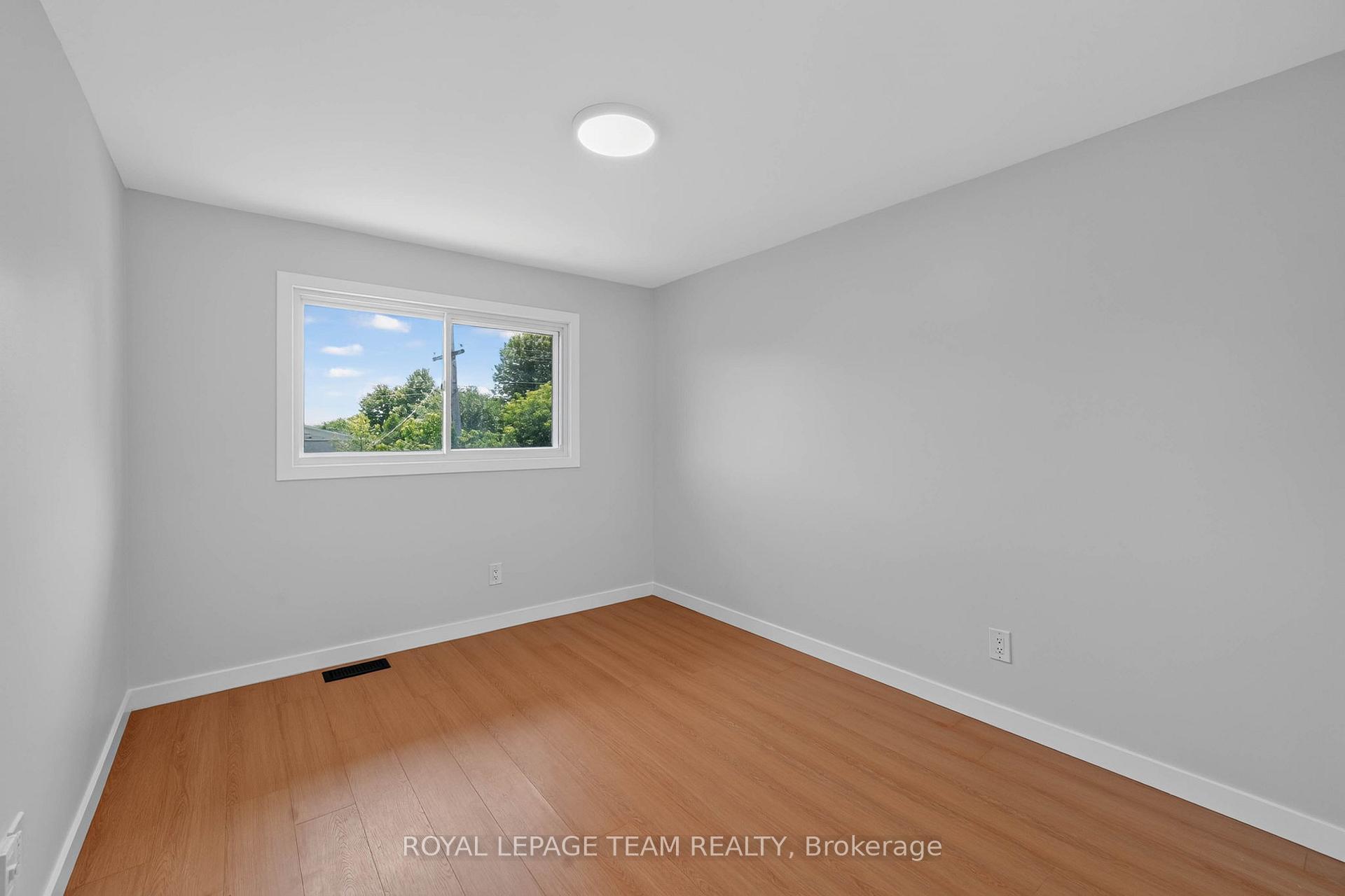 Photo 28 of 64 Mulvagh Avenue, Ottawa, Borden Farm/Stewart Farm/Carleton Heights/Parkwood Hills — HOMEH