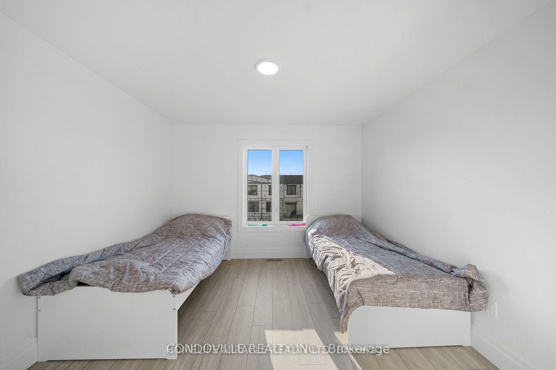Photo 23 of 36 Evans Street, Prince Edward County, Picton Ward — HOMEH