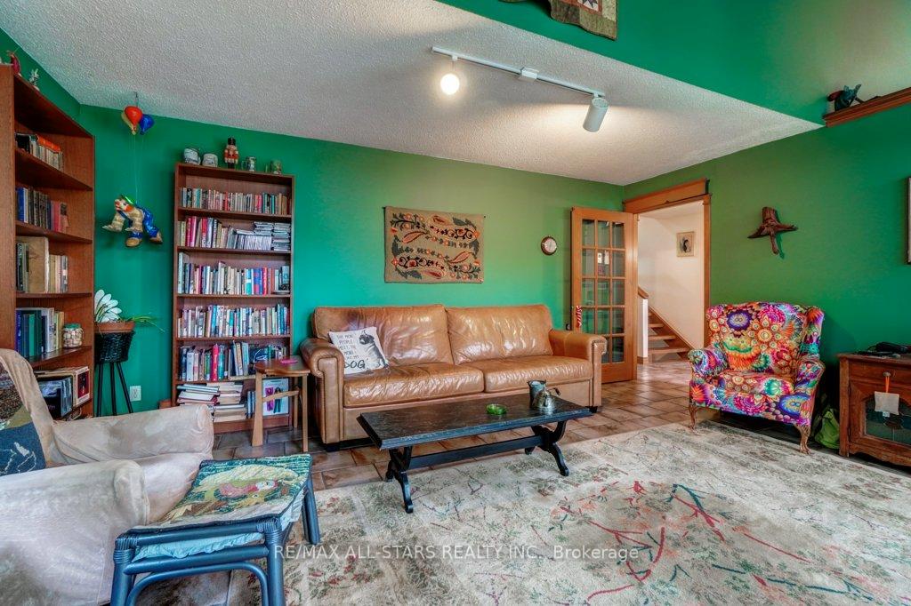Photo 14 of 9388 Ravenshoe Road, Georgina, Baldwin — HOMEH