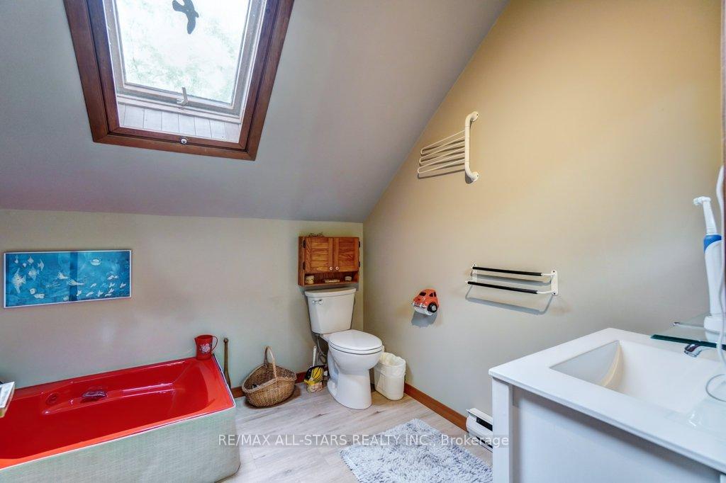 Photo 27 of 9388 Ravenshoe Road, Georgina, Baldwin — HOMEH