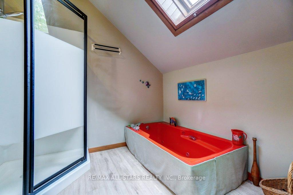 Photo 28 of 9388 Ravenshoe Road, Georgina, Baldwin — HOMEH