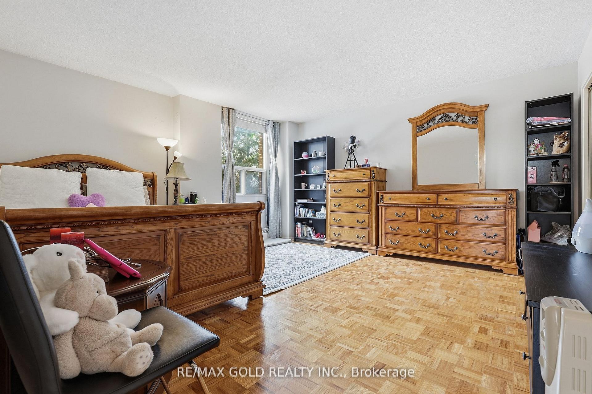 Photo 25 of Unit 401, 335 Mill Road, Etobicoke, Eringate-Centennial-West Deane — HOMEH