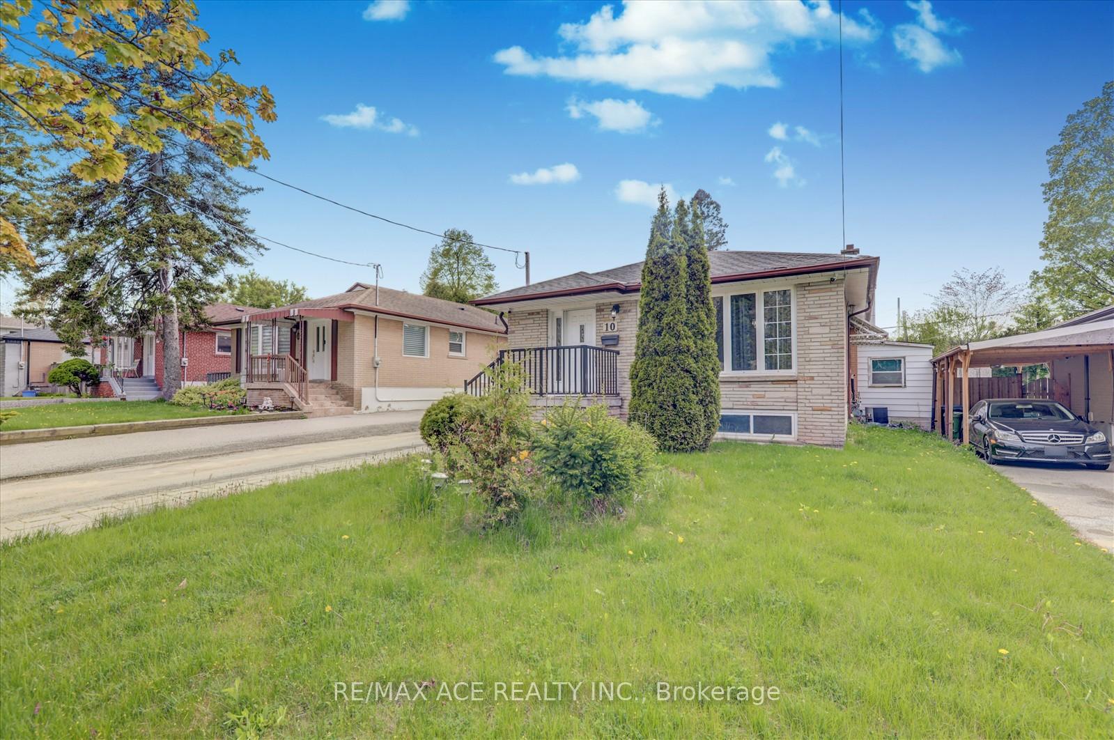 Photo 3 of 10 Blakemanor Boulevard, Scarborough, Woburn — HOMEH