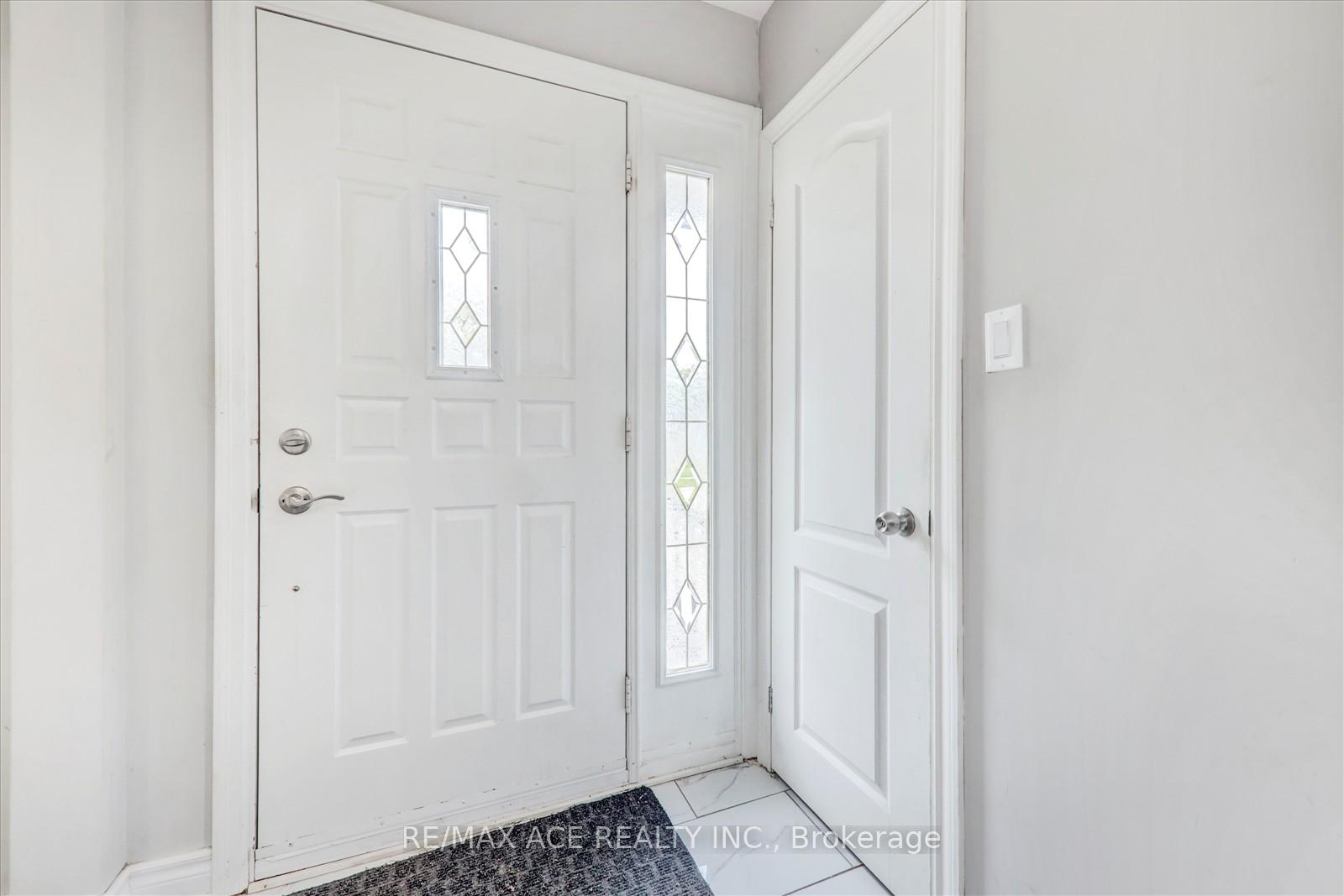 Photo 7 of 10 Blakemanor Boulevard, Scarborough, Woburn — HOMEH