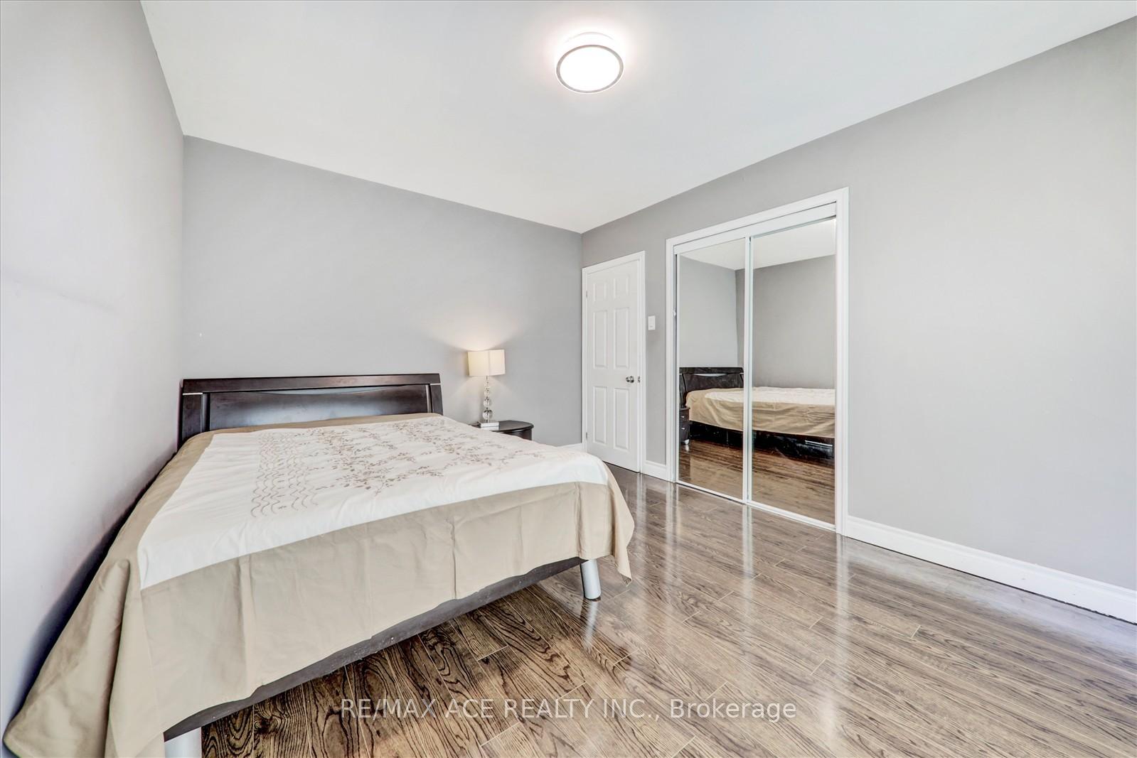 Photo 19 of 10 Blakemanor Boulevard, Scarborough, Woburn — HOMEH