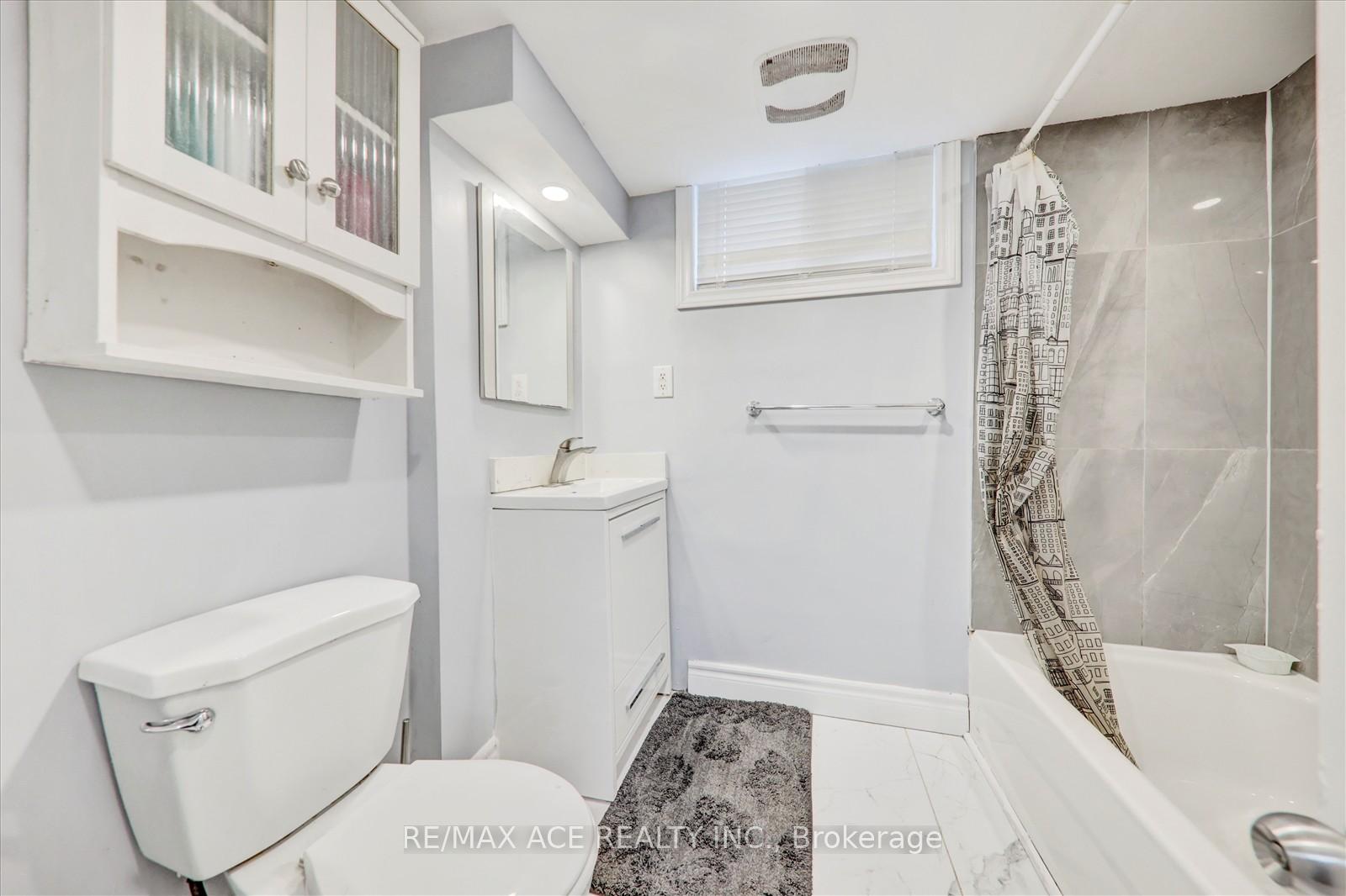 Photo 27 of 10 Blakemanor Boulevard, Scarborough, Woburn — HOMEH