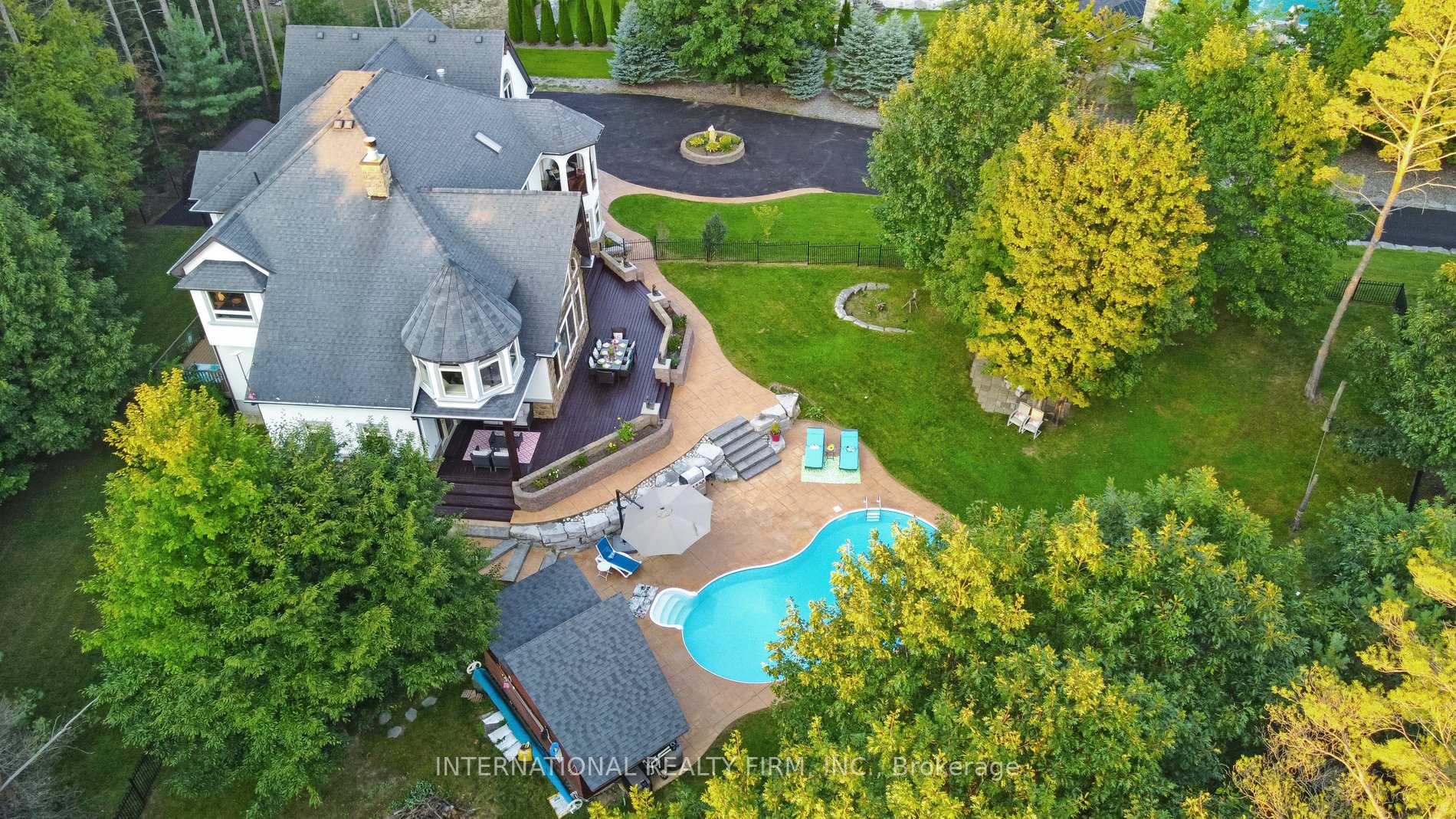 Photo 32 of 6 Pinehurst Lane, Springwater, Anten Mills — HOMEH