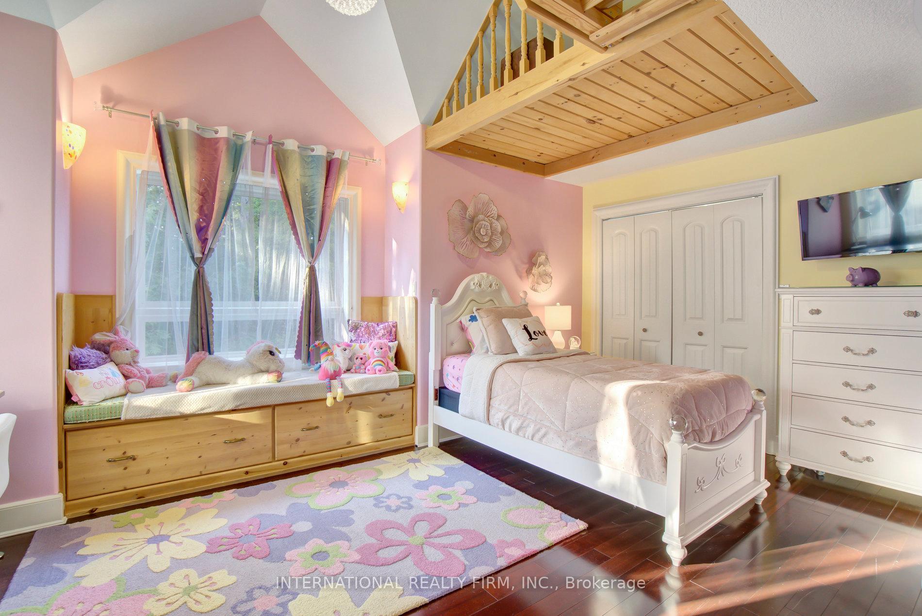 Photo 15 of 6 Pinehurst Lane, Springwater, Anten Mills — HOMEH