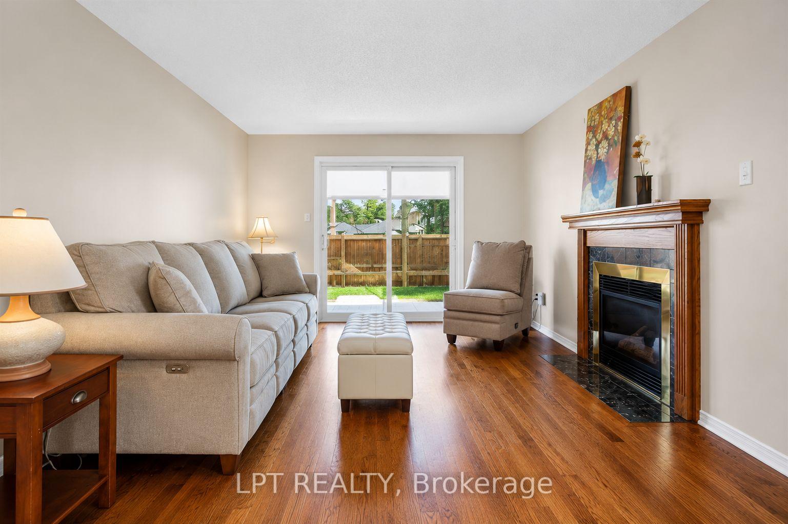 Photo 5 of 84 Newborough Crescent, Ottawa, Barrhaven East — HOMEH