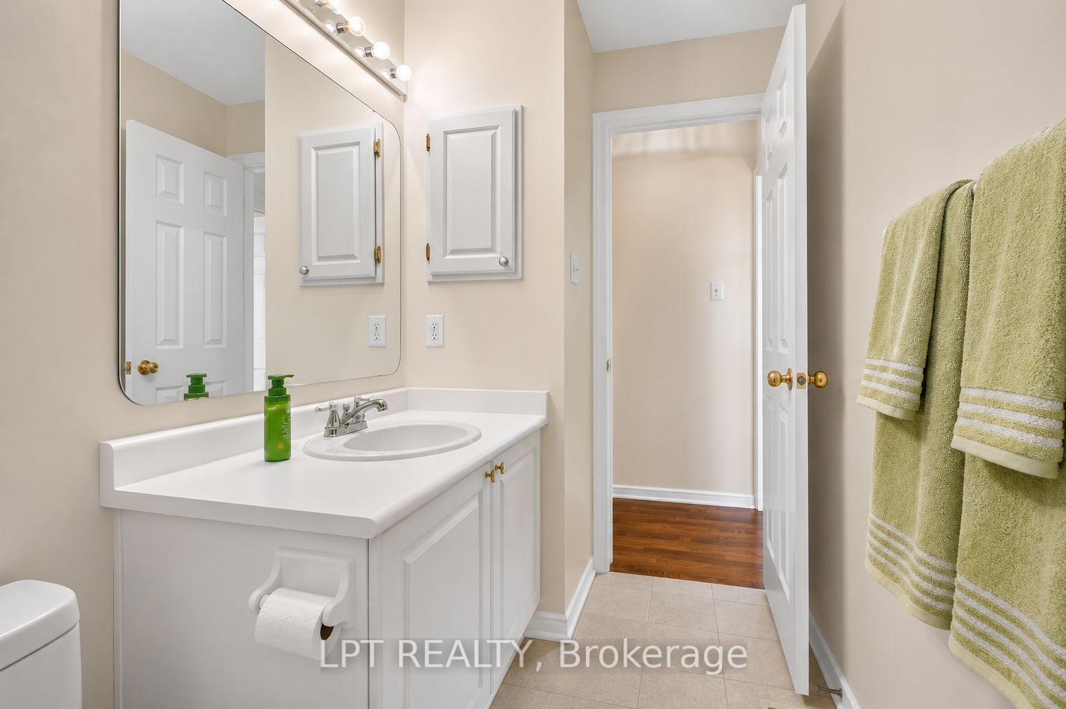 Photo 10 of 84 Newborough Crescent, Ottawa, Barrhaven East — HOMEH