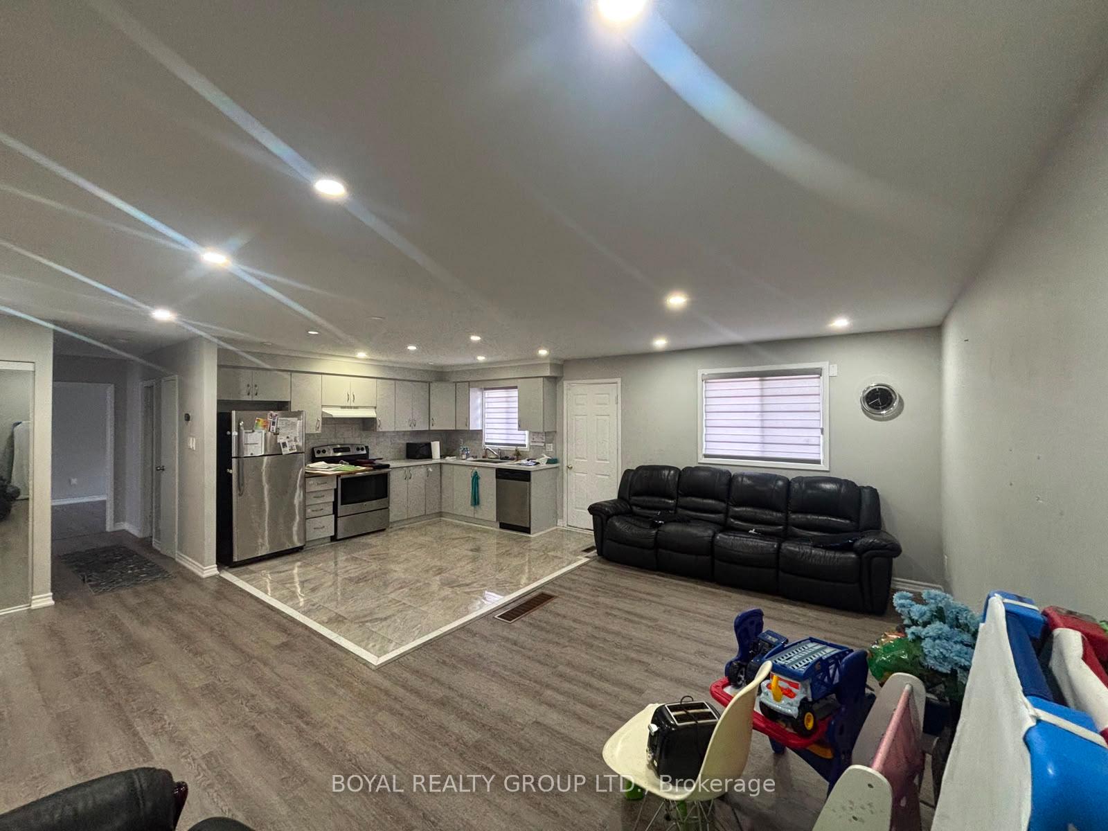 Photo 6 of 65 Abell Drive, Brampton, Madoc — HOMEH