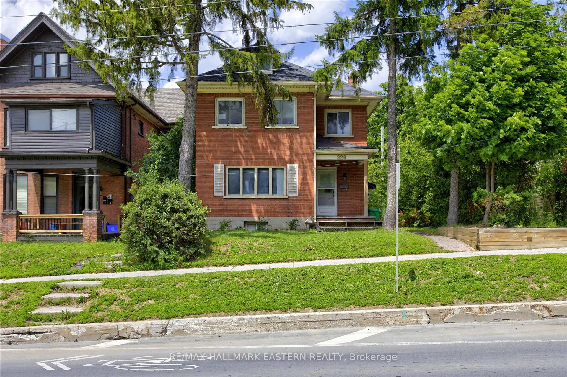 Photo 2 of 226 Mcdonnel Street, Peterborough, Town Ward 3 — HOMEH