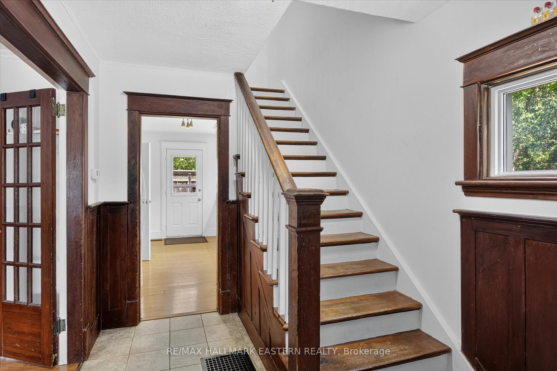 Photo 8 of 226 Mcdonnel Street, Peterborough, Town Ward 3 — HOMEH