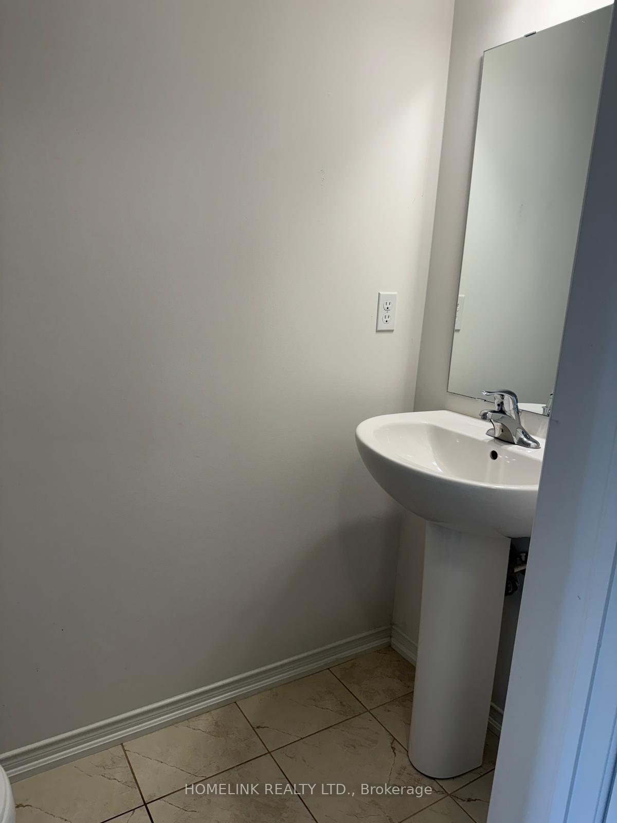 Photo 6 of Unit 347, 2370 Chevron Prince Path W, Oshawa, Windfields — HOMEH