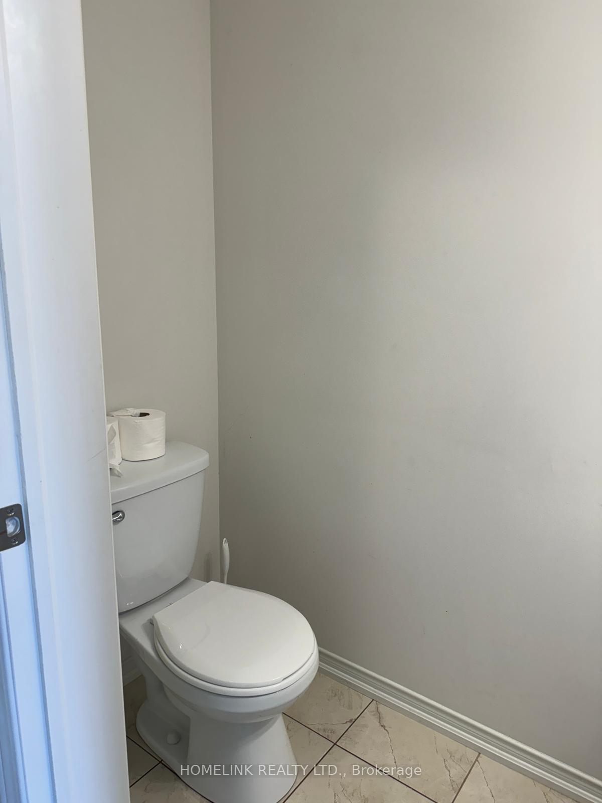 Photo 7 of Unit 347, 2370 Chevron Prince Path W, Oshawa, Windfields — HOMEH