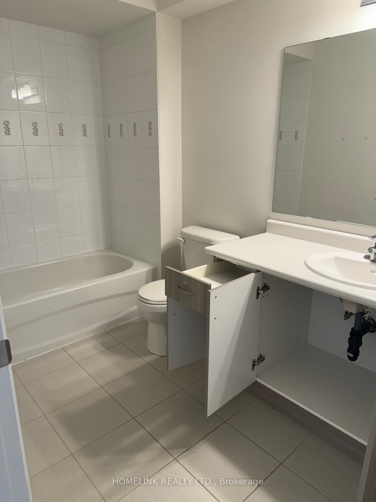 Photo 17 of Unit 347, 2370 Chevron Prince Path W, Oshawa, Windfields — HOMEH
