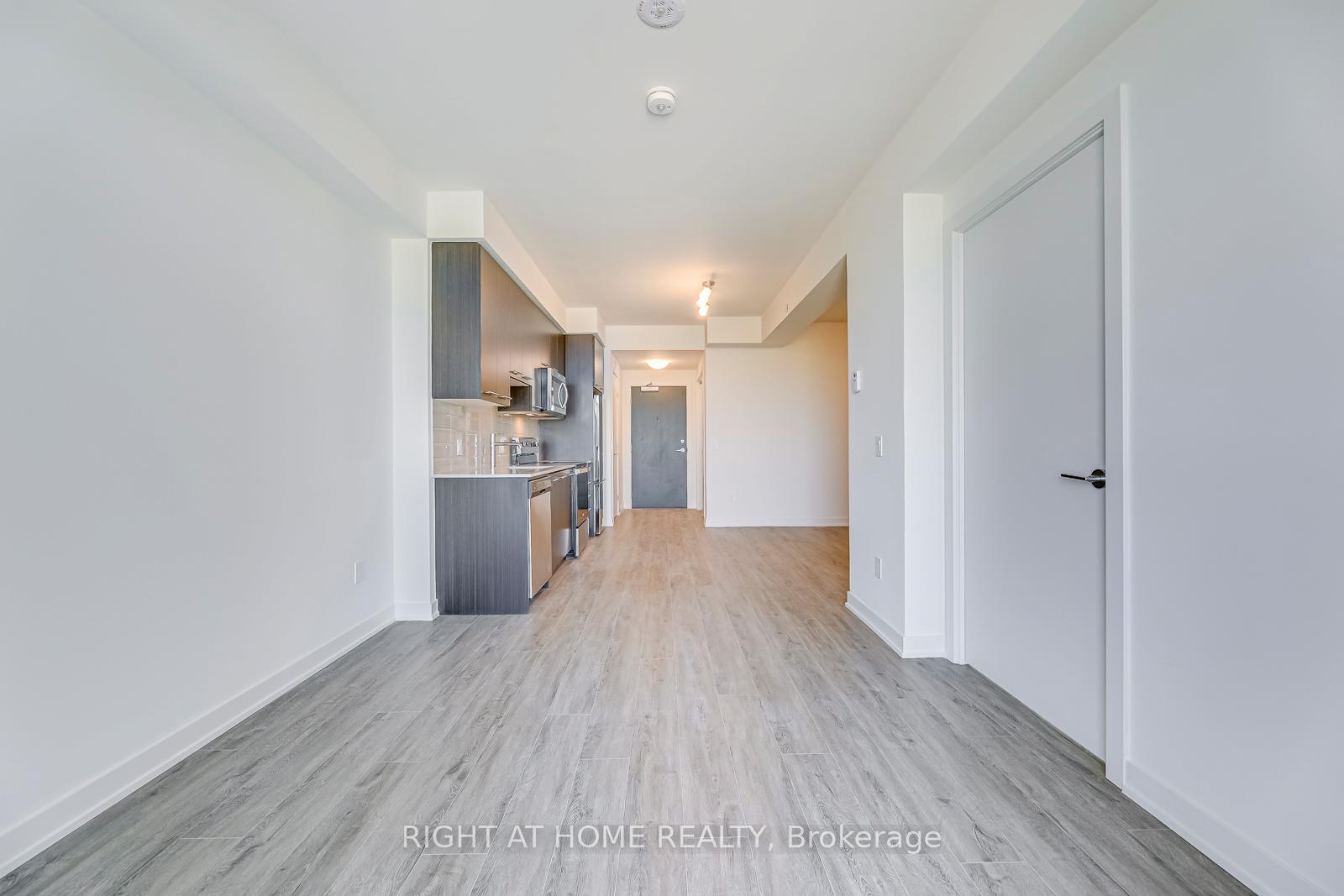 Photo 10 of Unit 1103, 385 Winston Road, Grimsby, Grimsby Beach — HOMEH