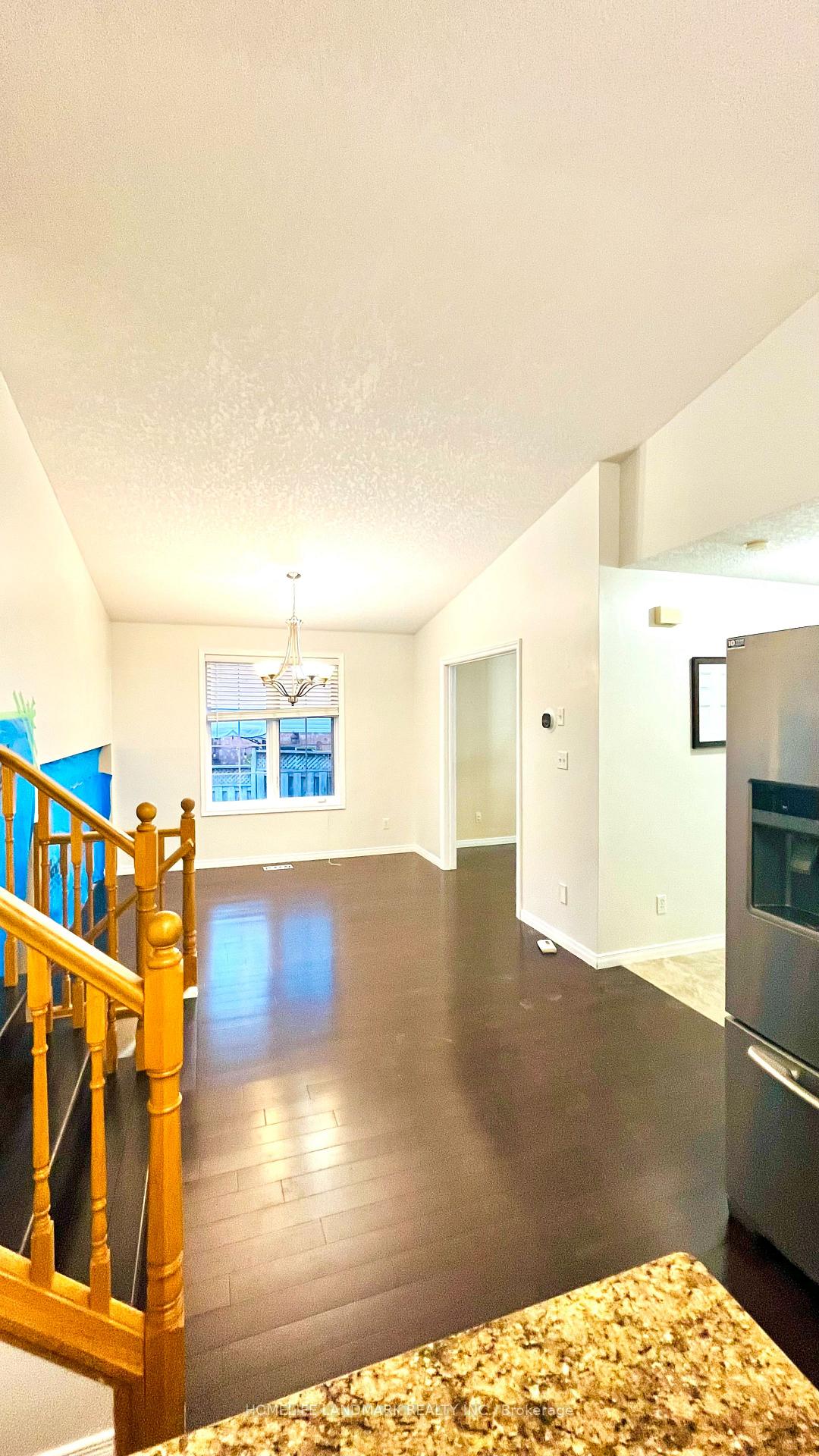 Photo 4 of 172 Springfield Place, Waterloo, Westvale — HOMEH