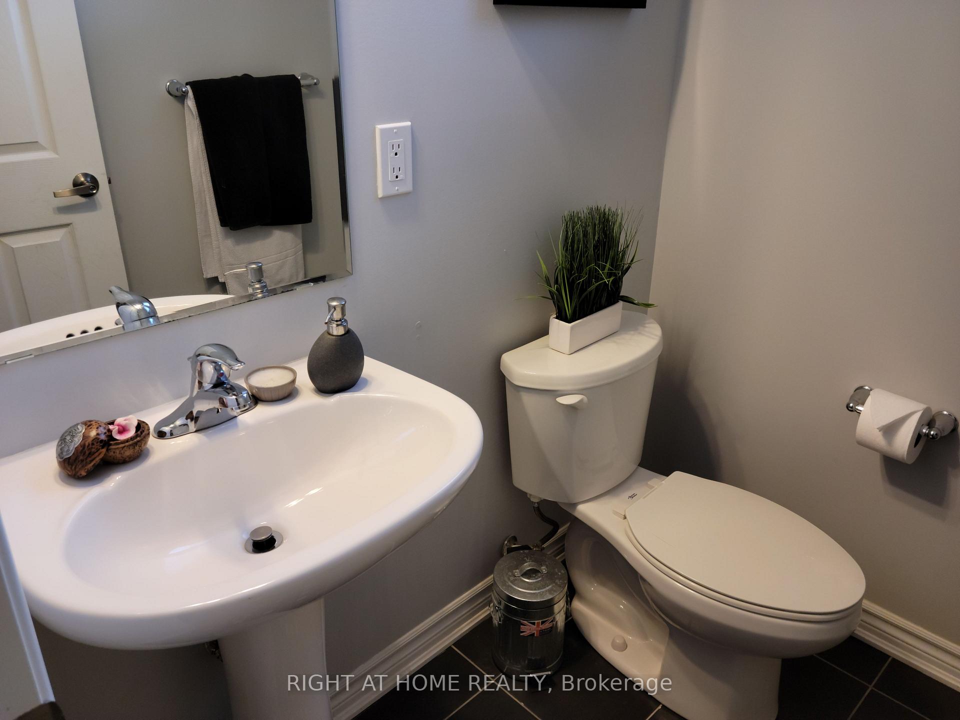 Photo 6 of 1650 Copeland Circle, Milton, Clarke — HOMEH