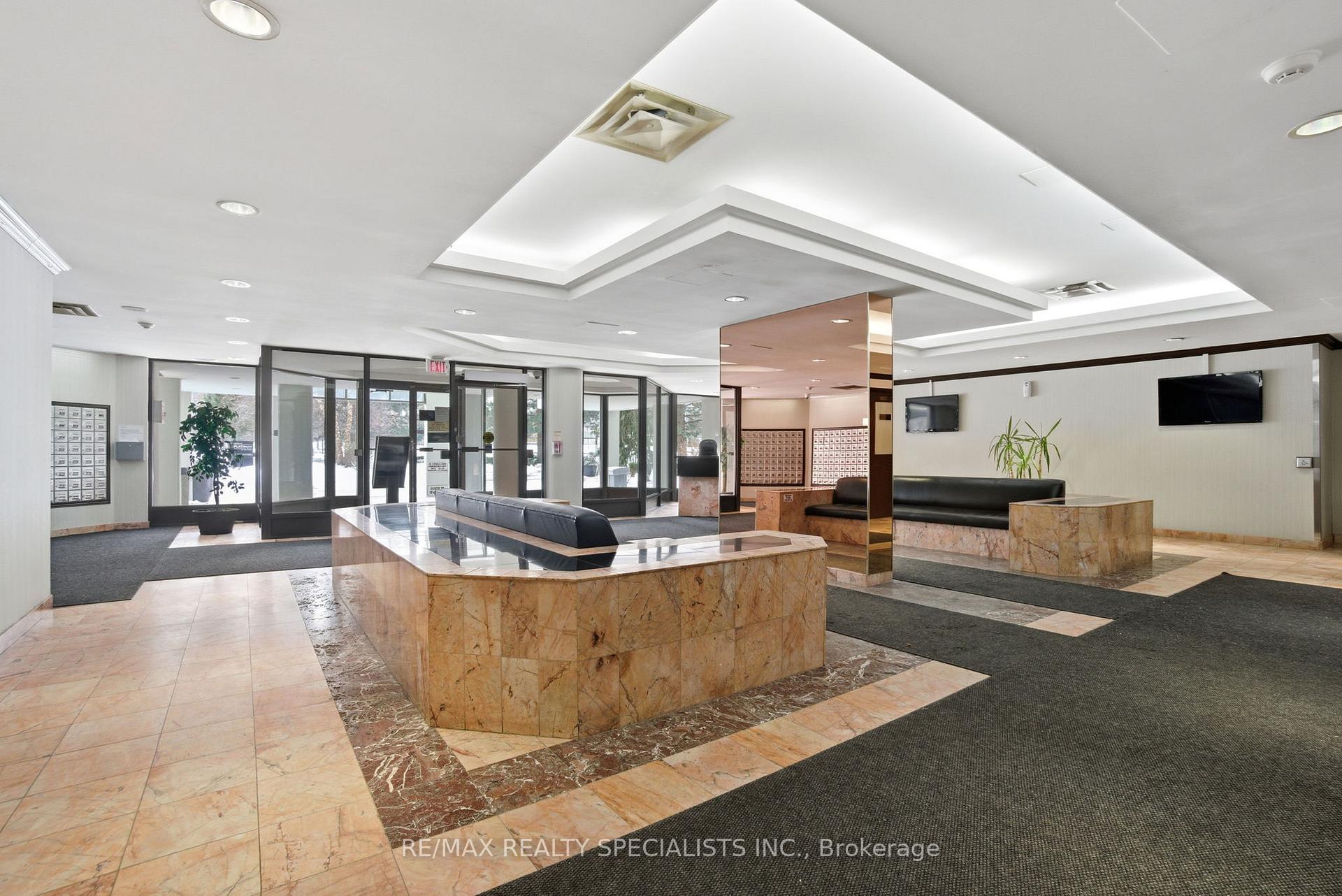Photo 5 of Unit 1707, 1 Rowntree Road, Etobicoke, Mount Olive-Silverstone-Jamestown — HOMEH