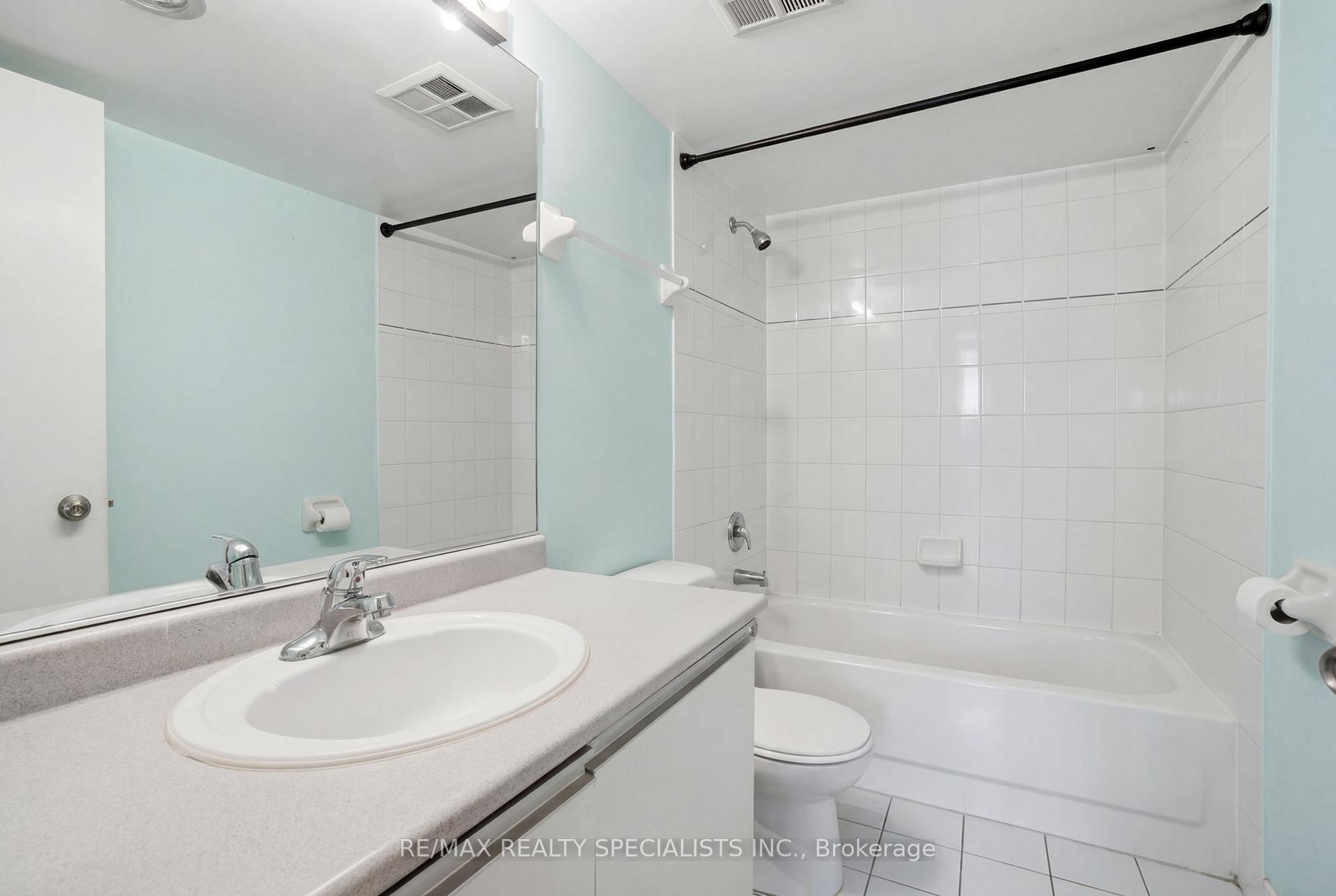 Photo 18 of Unit 1707, 1 Rowntree Road, Etobicoke, Mount Olive-Silverstone-Jamestown — HOMEH