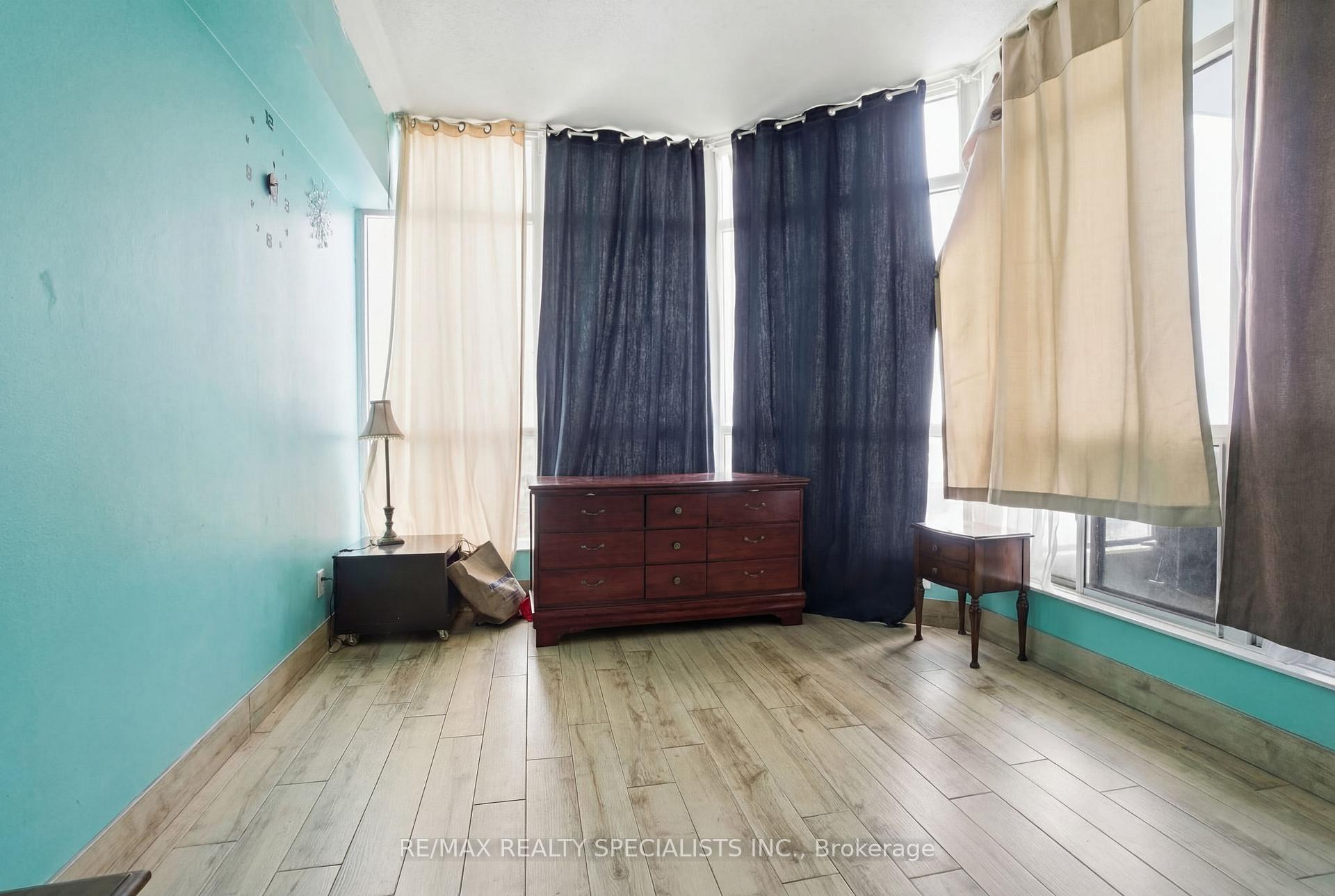 Photo 22 of Unit 1707, 1 Rowntree Road, Etobicoke, Mount Olive-Silverstone-Jamestown — HOMEH