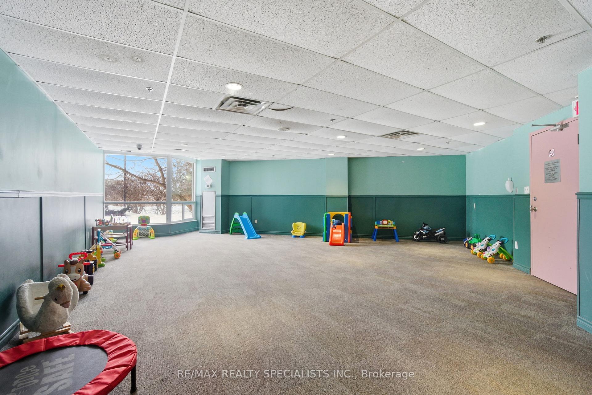 Photo 32 of Unit 1707, 1 Rowntree Road, Etobicoke, Mount Olive-Silverstone-Jamestown — HOMEH