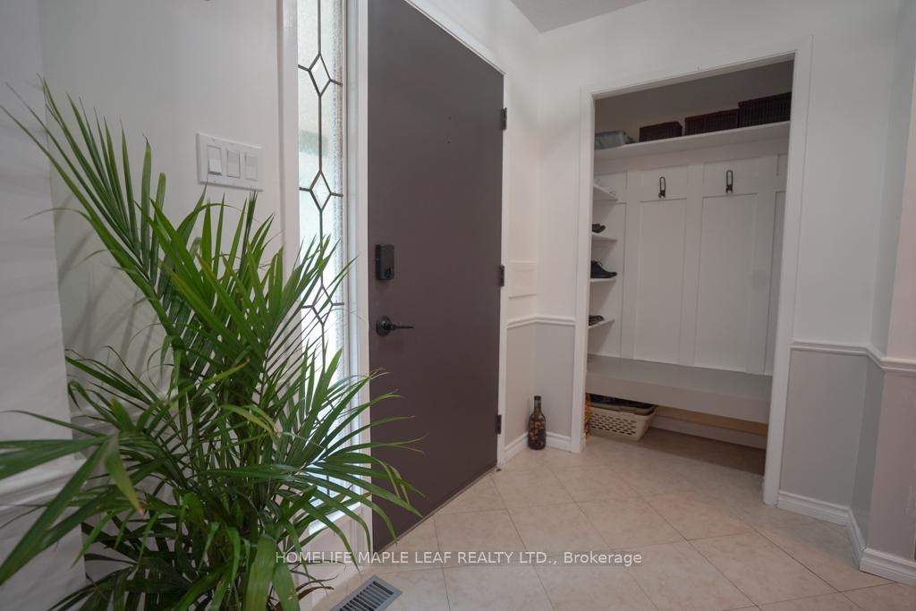 Photo 3 of 147 Muriel Crescent, London, South X — HOMEH