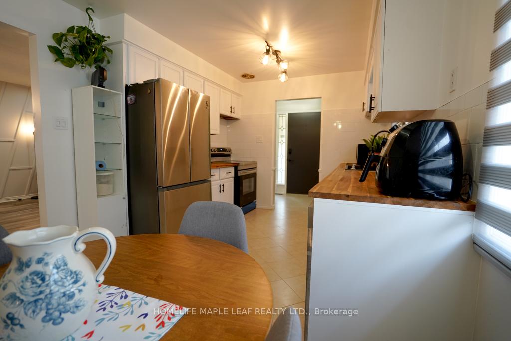 Photo 13 of 147 Muriel Crescent, London, South X — HOMEH