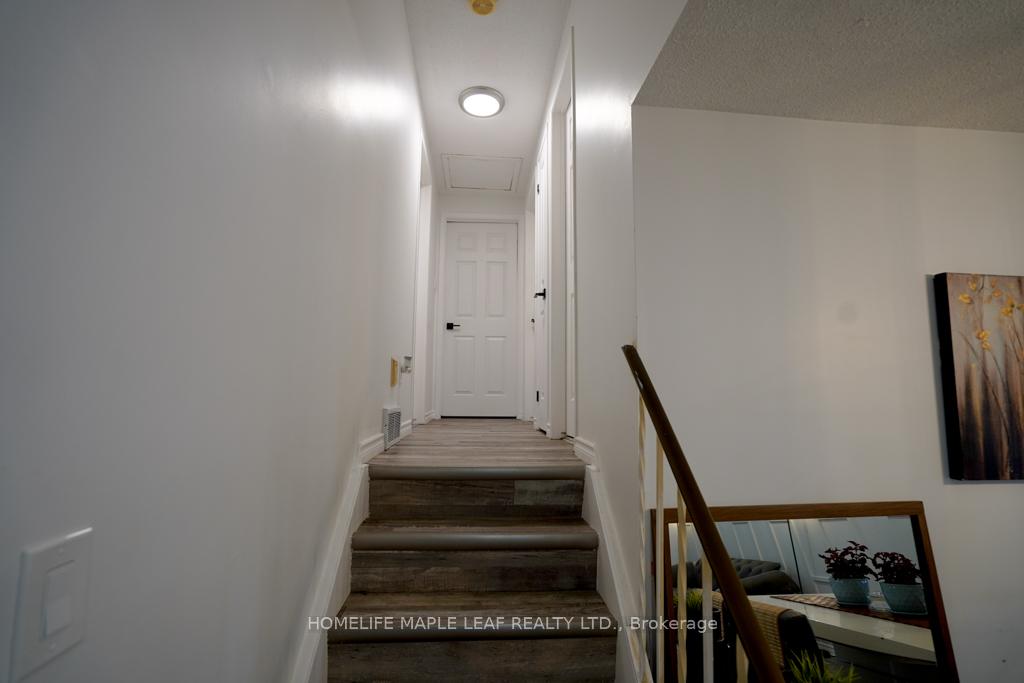 Photo 14 of 147 Muriel Crescent, London, South X — HOMEH