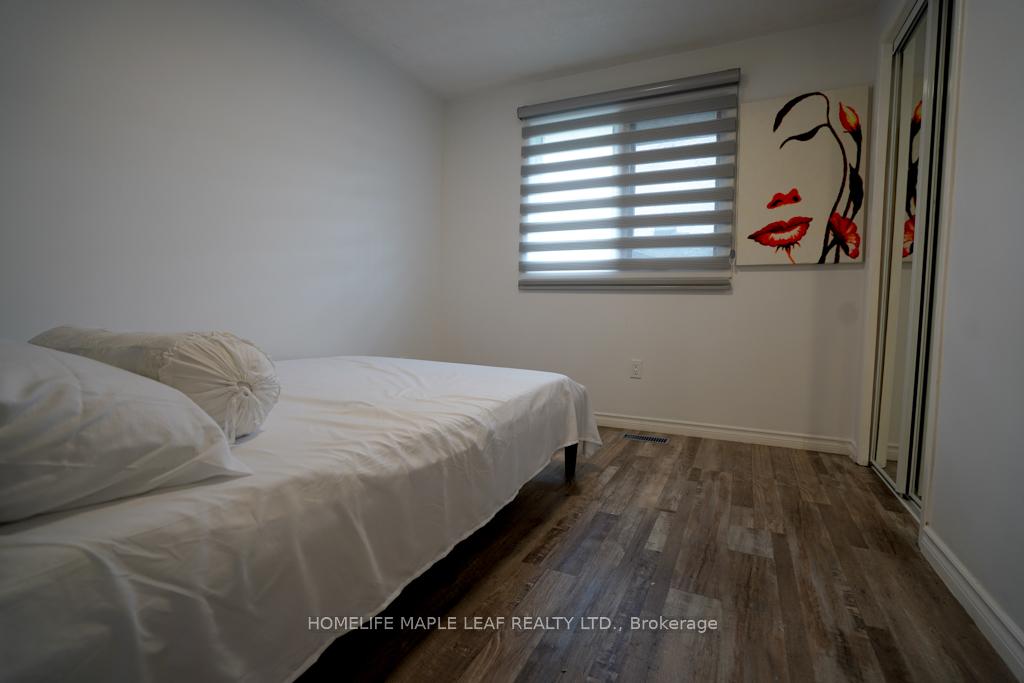 Photo 17 of 147 Muriel Crescent, London, South X — HOMEH