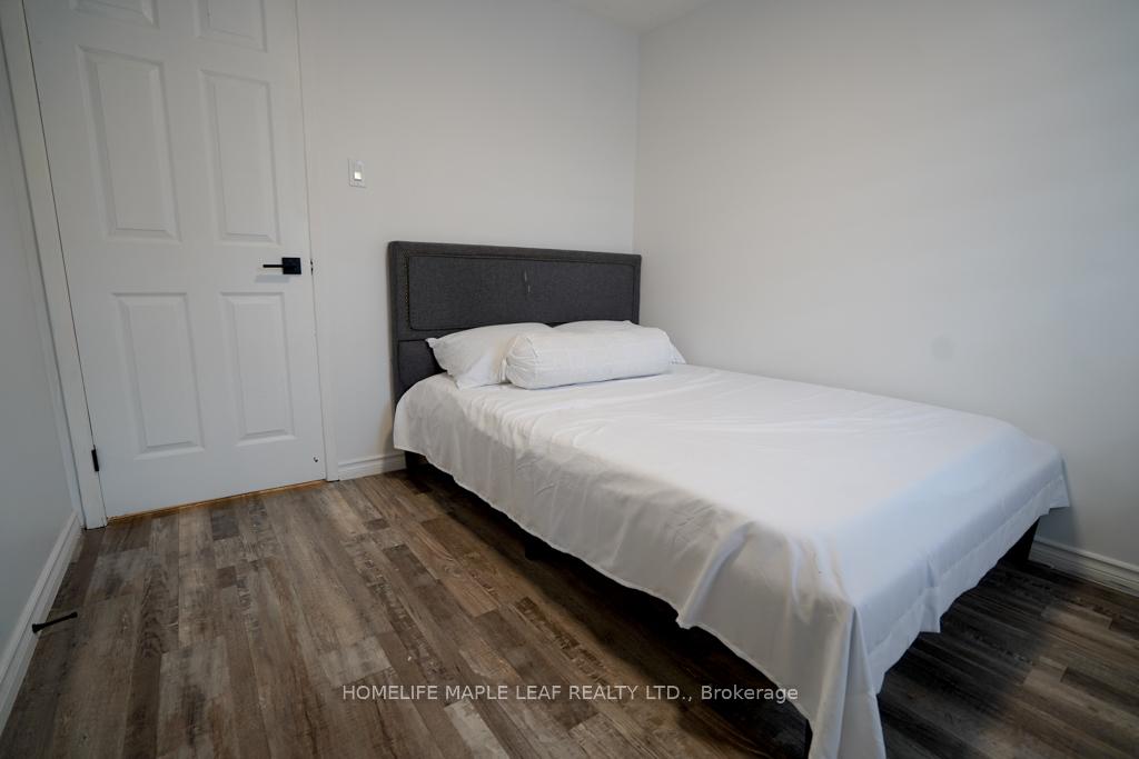 Photo 18 of 147 Muriel Crescent, London, South X — HOMEH