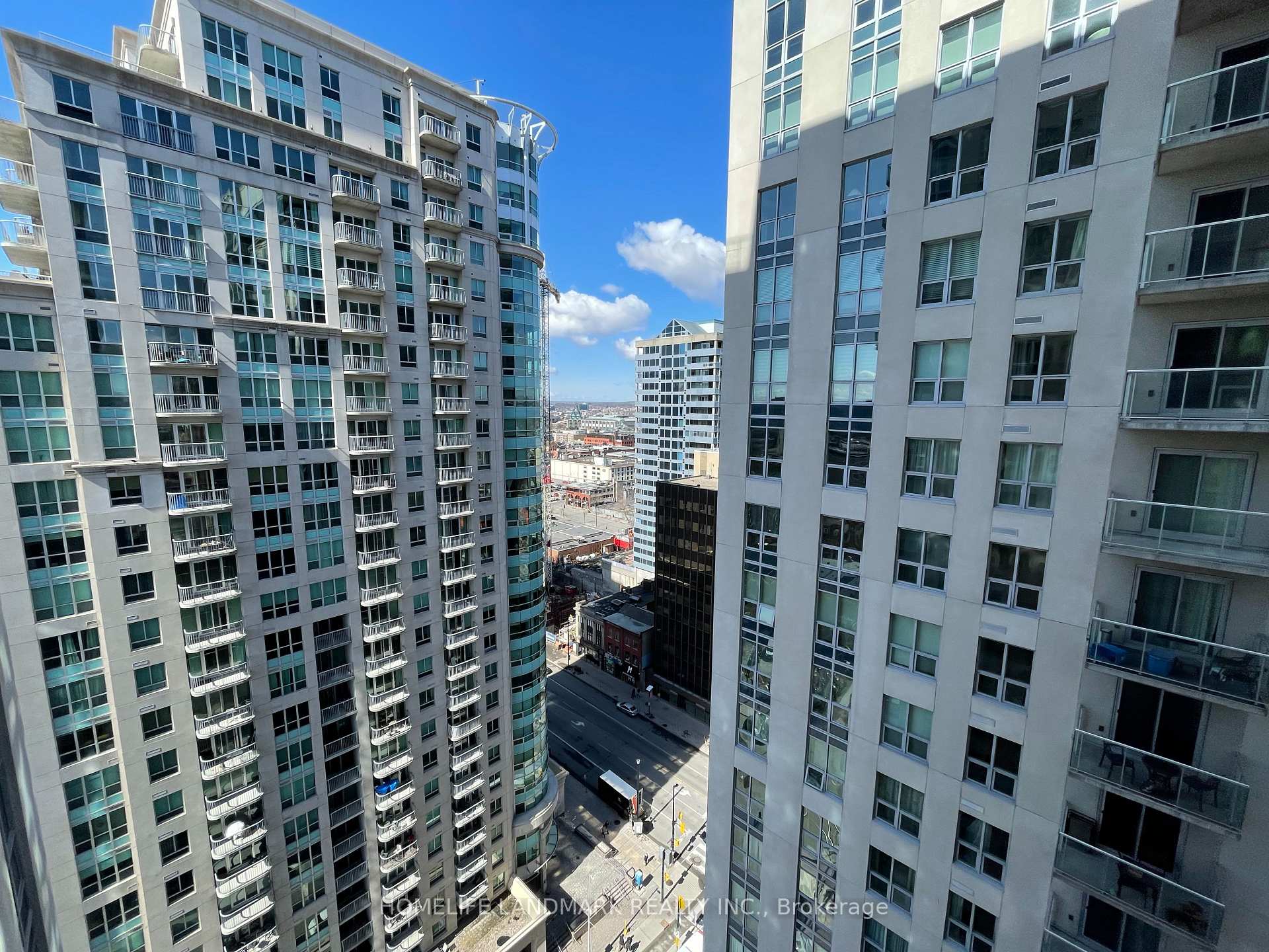 Photo 14 of Unit 1908, 195 Besserer St Street, Ottawa, Sandy Hill — HOMEH